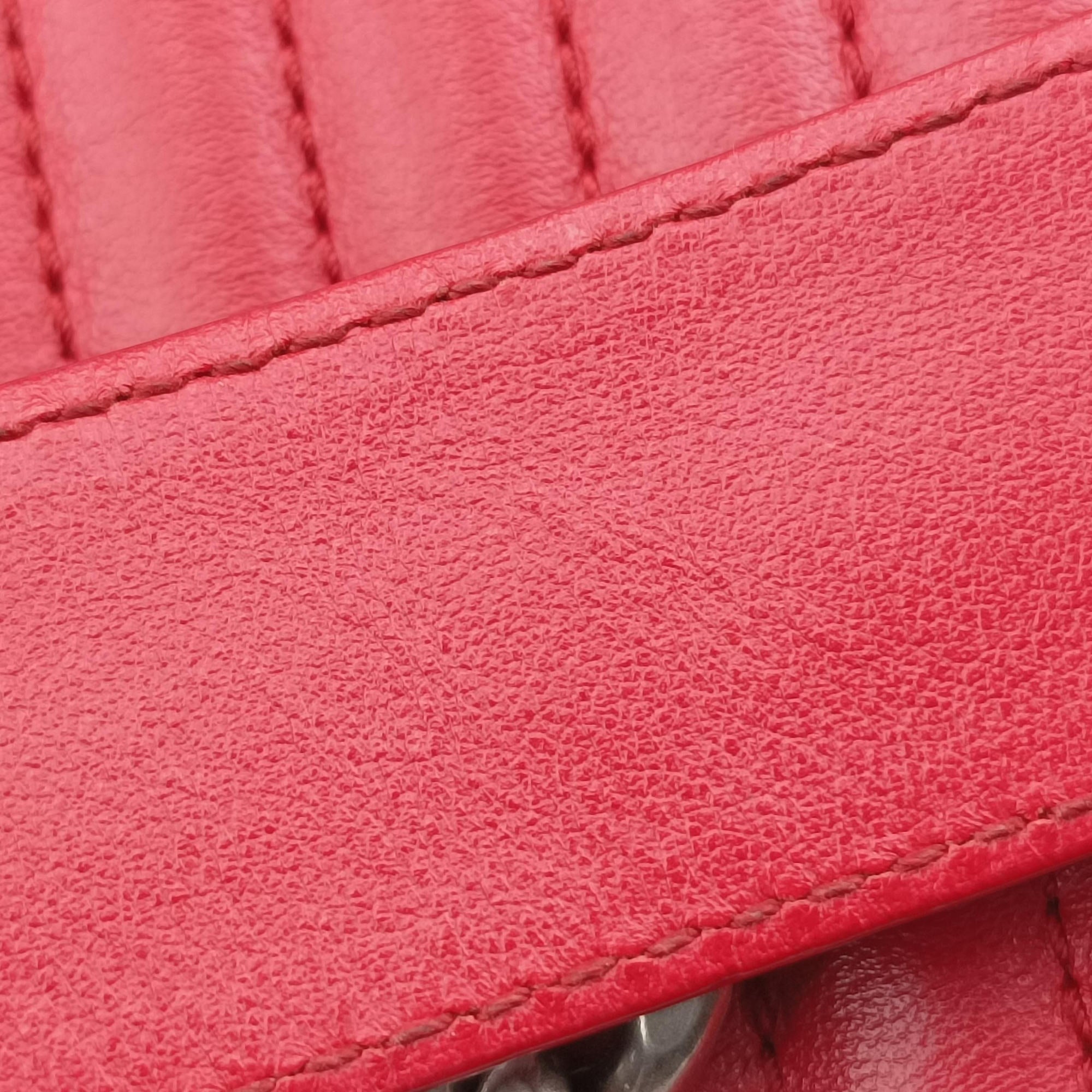 Vintage Prada Diagramme Red Leather 1BH083 shoulderbag | stylenewstar