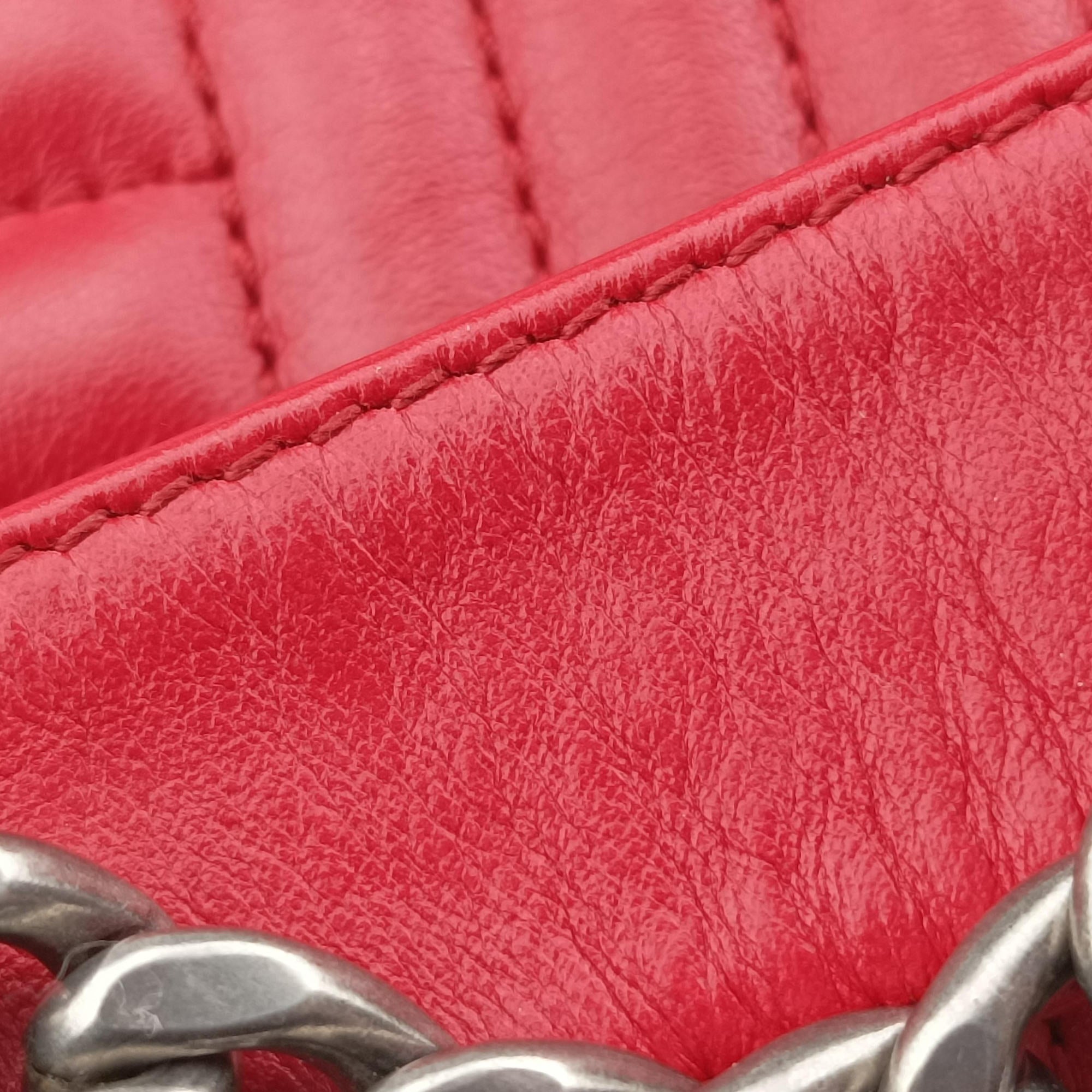 Vintage Prada Diagramme Red Leather 1BH083 shoulderbag | stylenewstar
