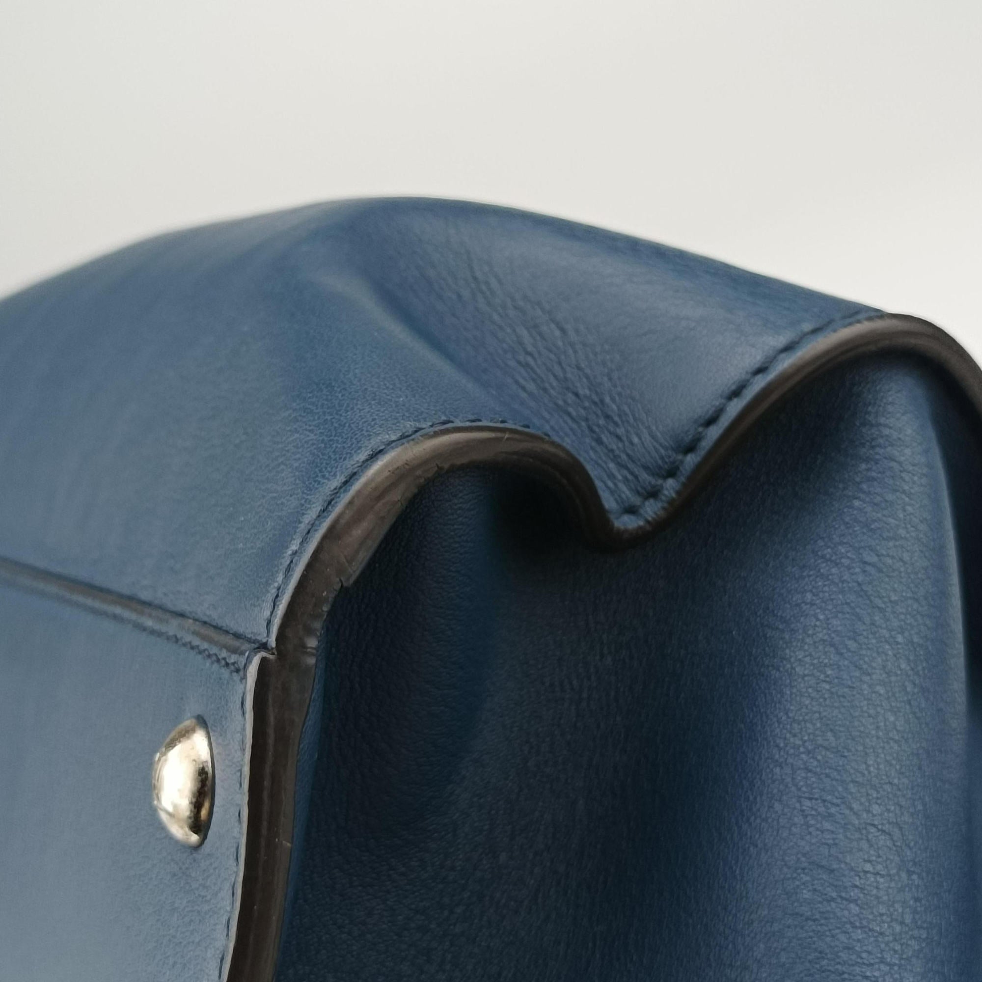 Pre-owned Fendi Trois Jours Navy Leather 8BH279 handbag | stylenewstar