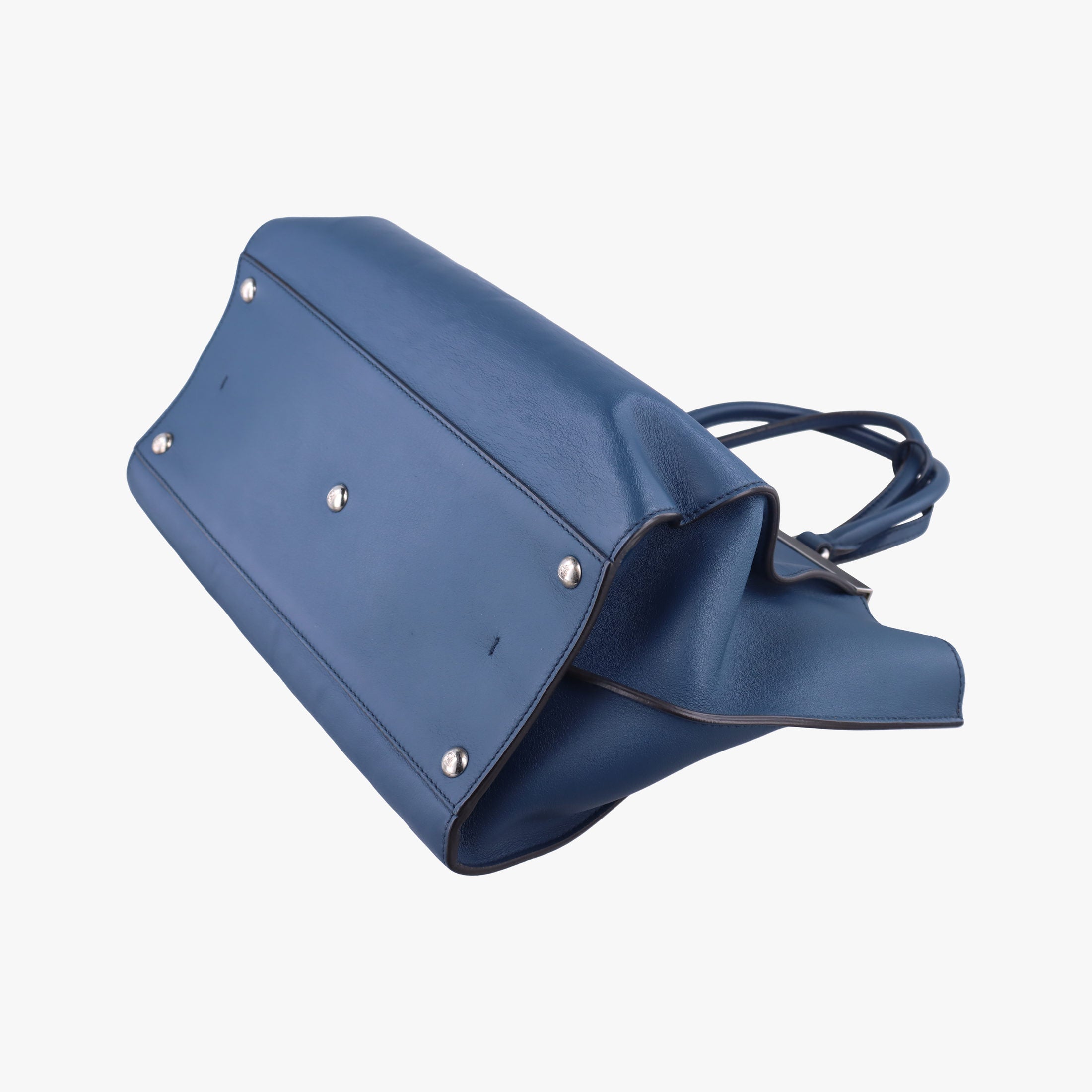 Pre-owned Fendi Trois Jours Navy Leather 8BH279 handbag | stylenewstar