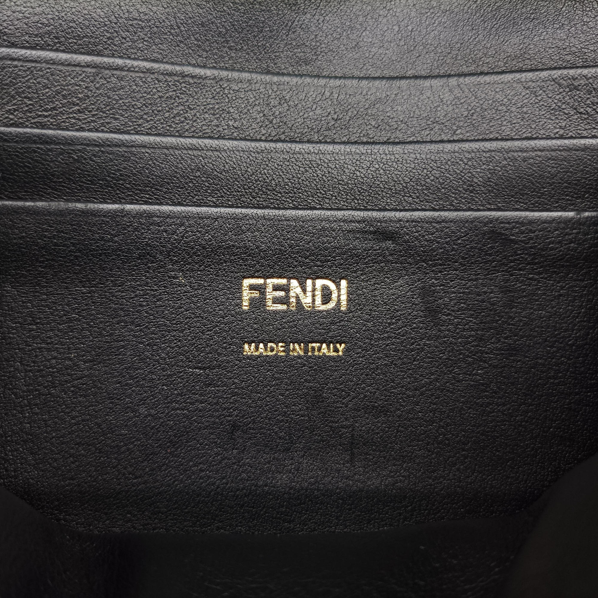 Vintage Fendi BAGUETTE Brown×Black fur 8BS017 shoulderbag | stylenewstar