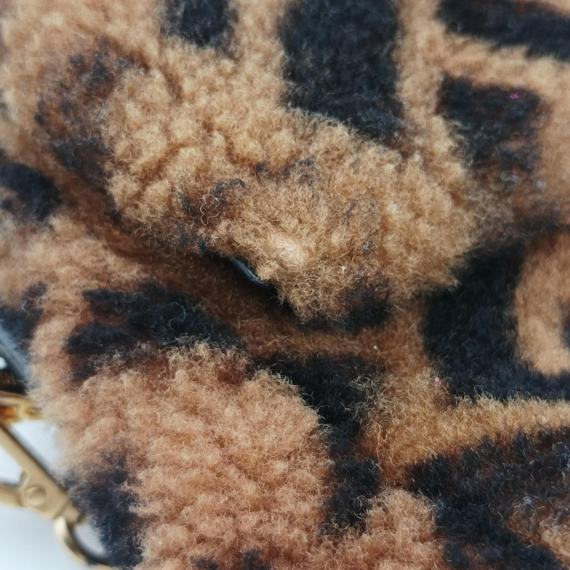 Vintage Fendi BAGUETTE Brown×Black fur 8BS017 shoulderbag | stylenewstar