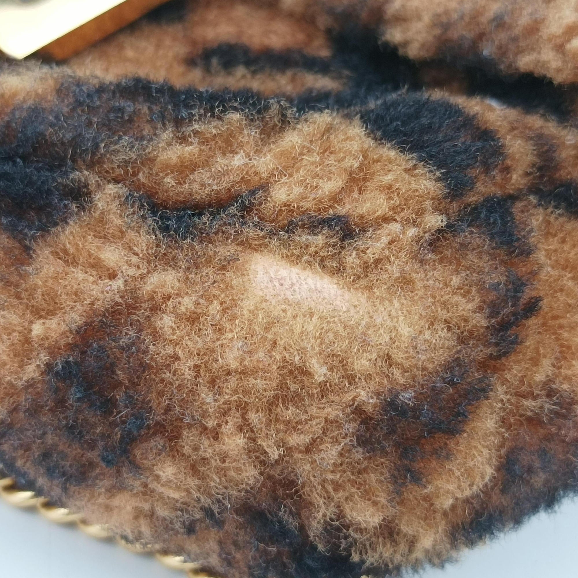 Vintage Fendi BAGUETTE Brown×Black fur 8BS017 shoulderbag | stylenewstar