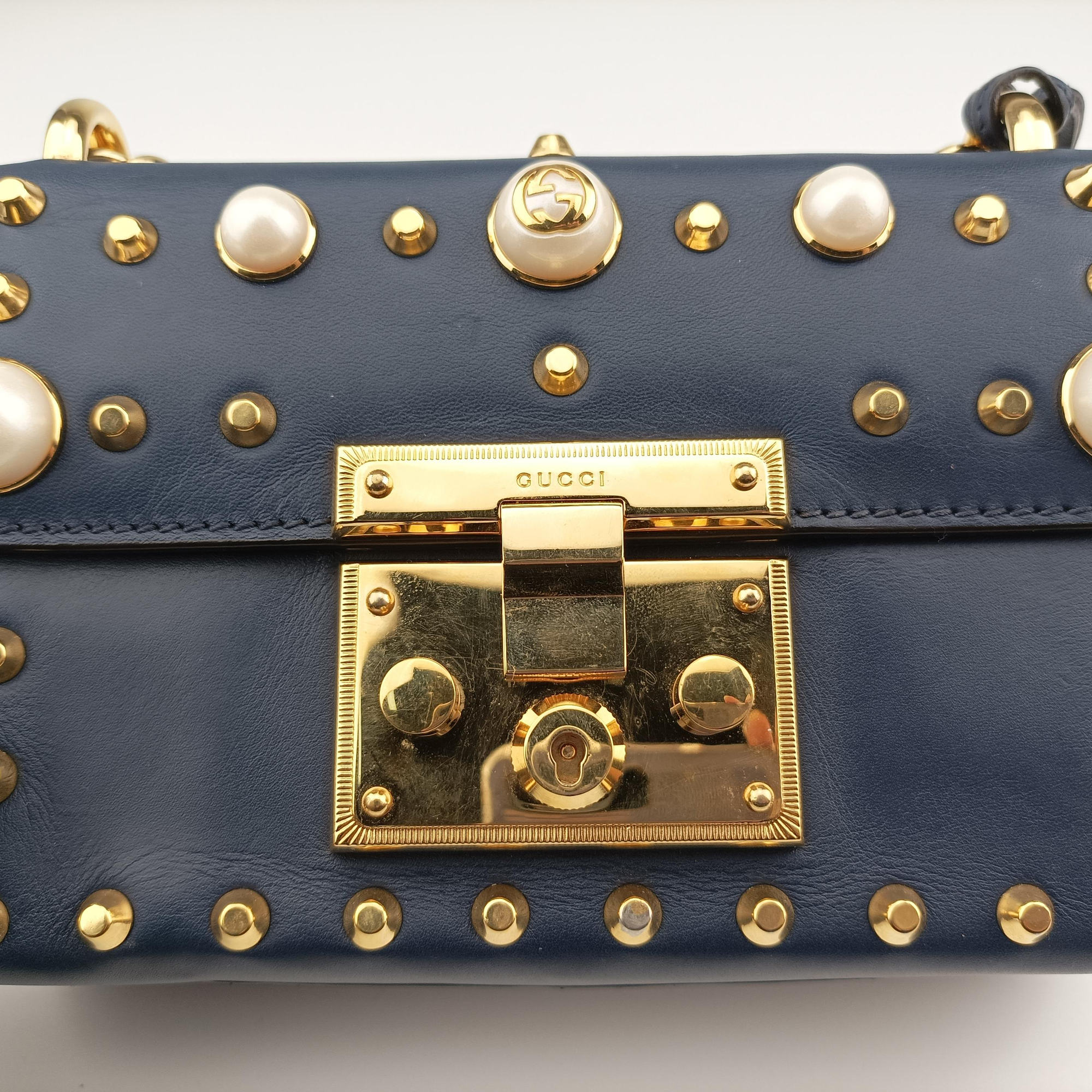 Vintage Gucci Padlock Navy Leather 432182 shoulderbag | stylenewstar