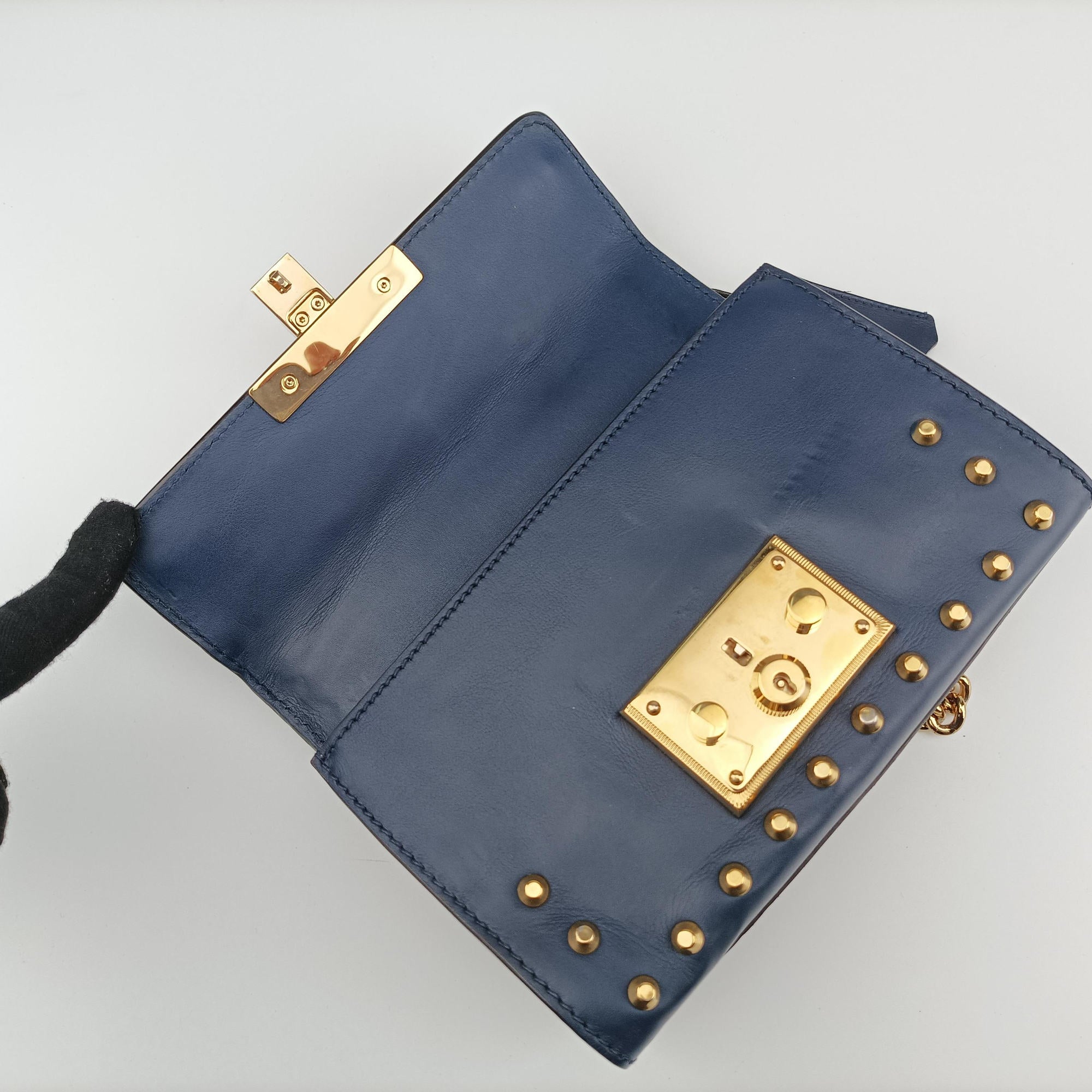 Vintage Gucci Padlock Navy Leather 432182 shoulderbag | stylenewstar