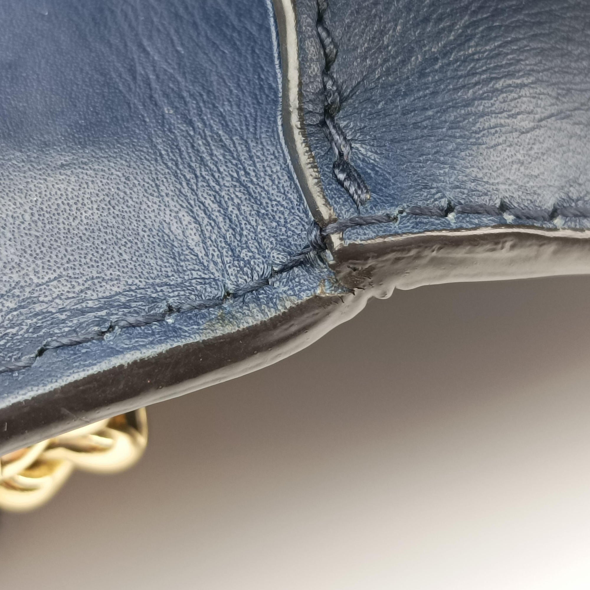 Vintage Gucci Padlock Navy Leather 432182 shoulderbag | stylenewstar