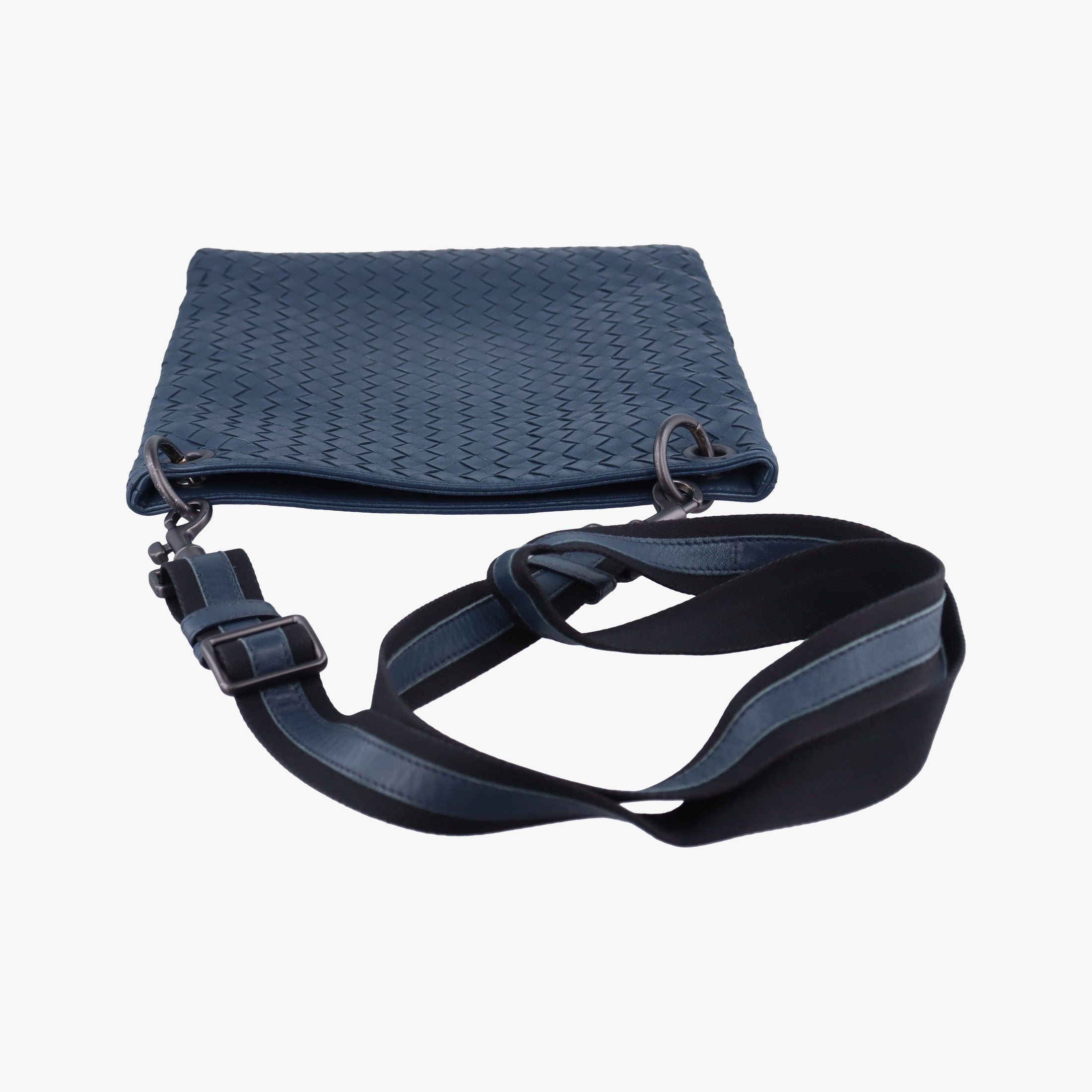 Pre-owned Bottega Veneta Intrecciato Navy lambskin  shoulderbag | stylenewstar