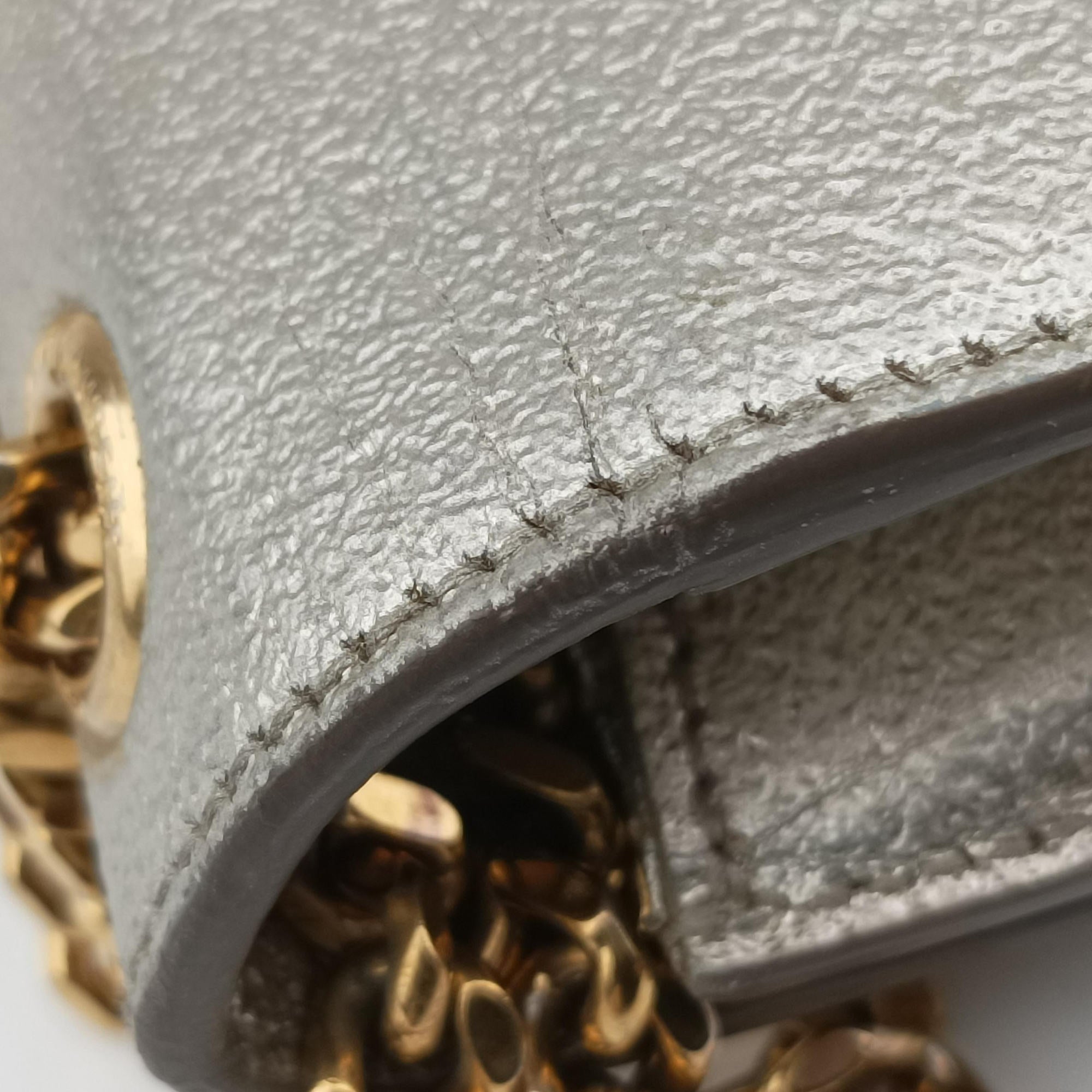 Pre-owned Yves Saint Laurent KATE Golden Leather 354121 shoulderbag | stylenewstar
