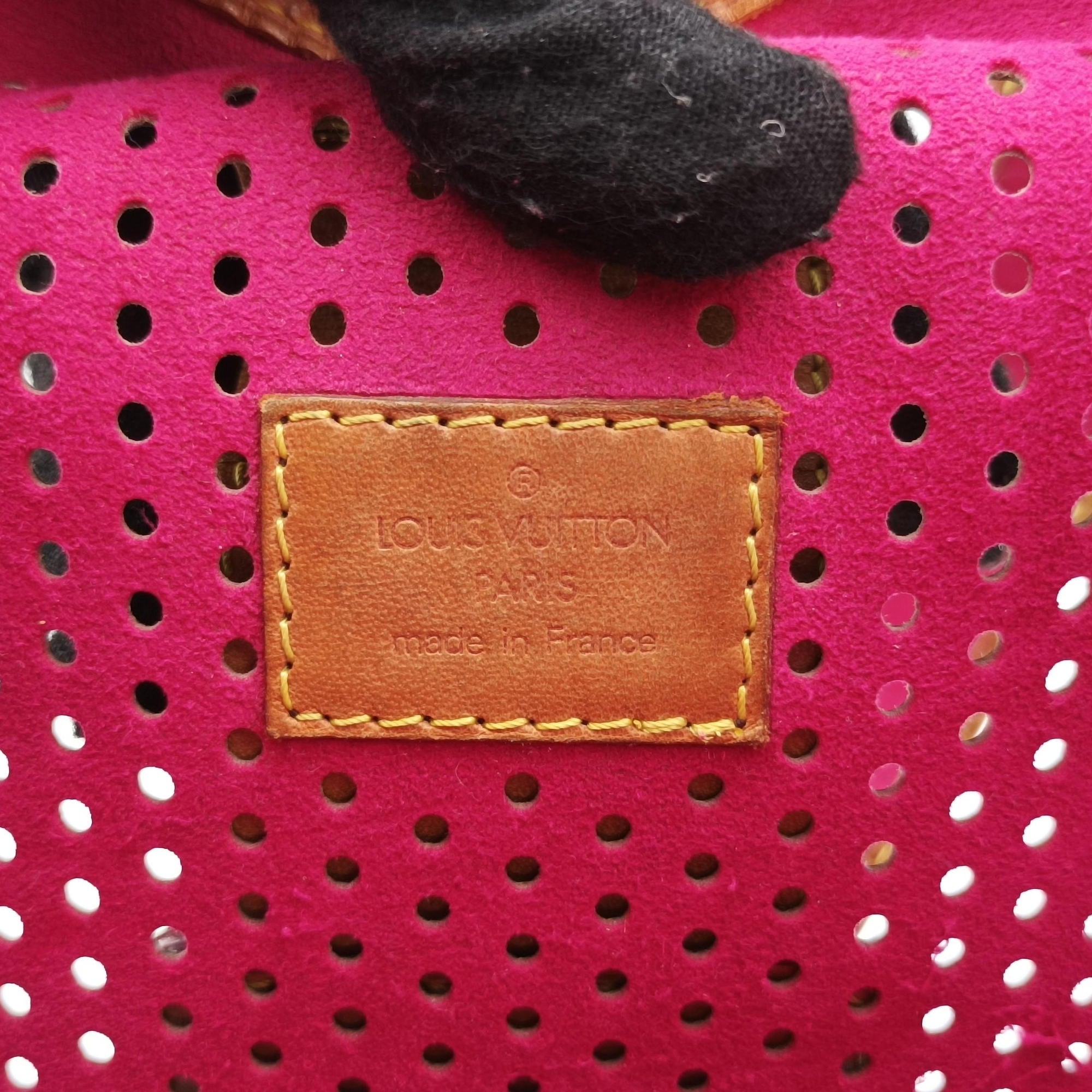 Pre-owned Louis Vuitton Musette brown×FUCHSIA Monogram Perforated M95172 shoulderbag | stylenewstar