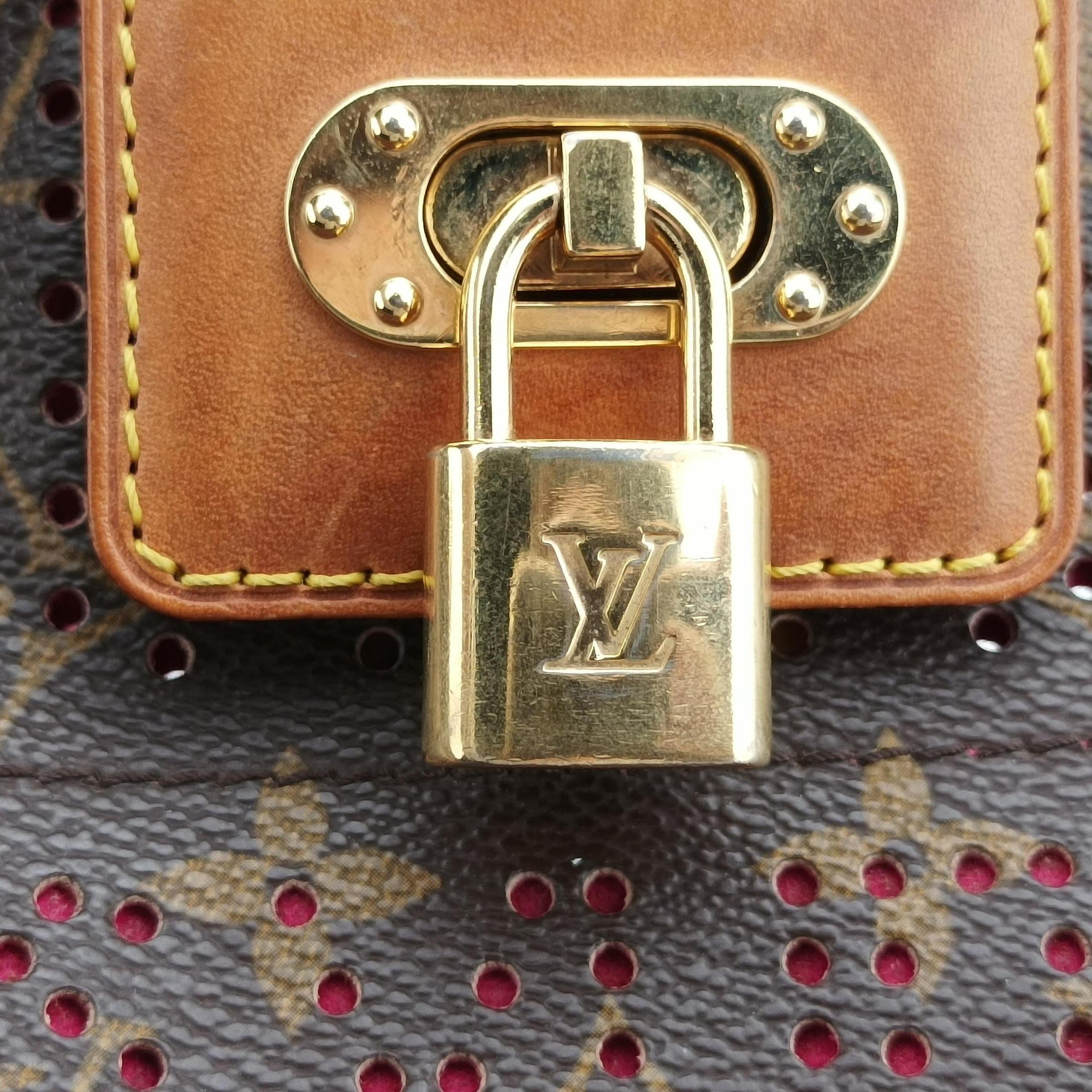 Pre-owned Louis Vuitton Musette brown×FUCHSIA Monogram Perforated M95172 shoulderbag | stylenewstar