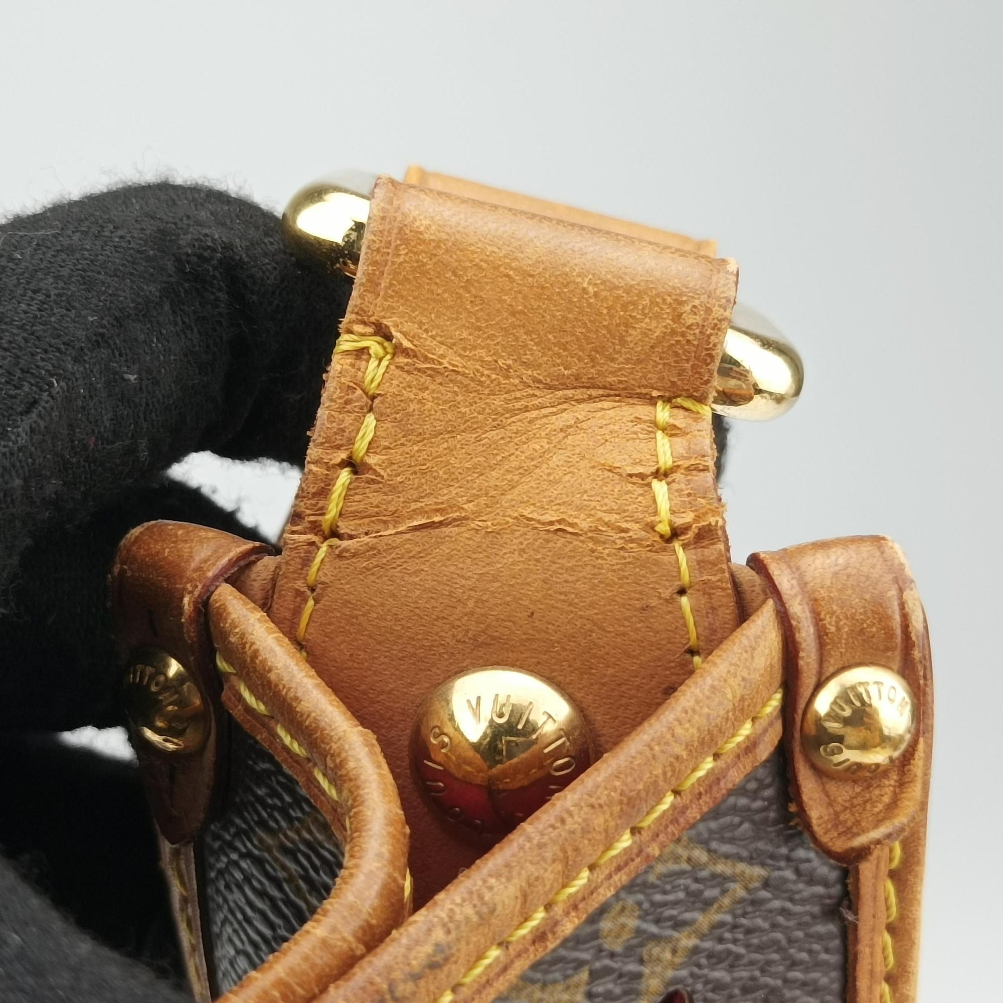 Pre-owned Louis Vuitton Musette brown×FUCHSIA Monogram Perforated M95172 shoulderbag | stylenewstar