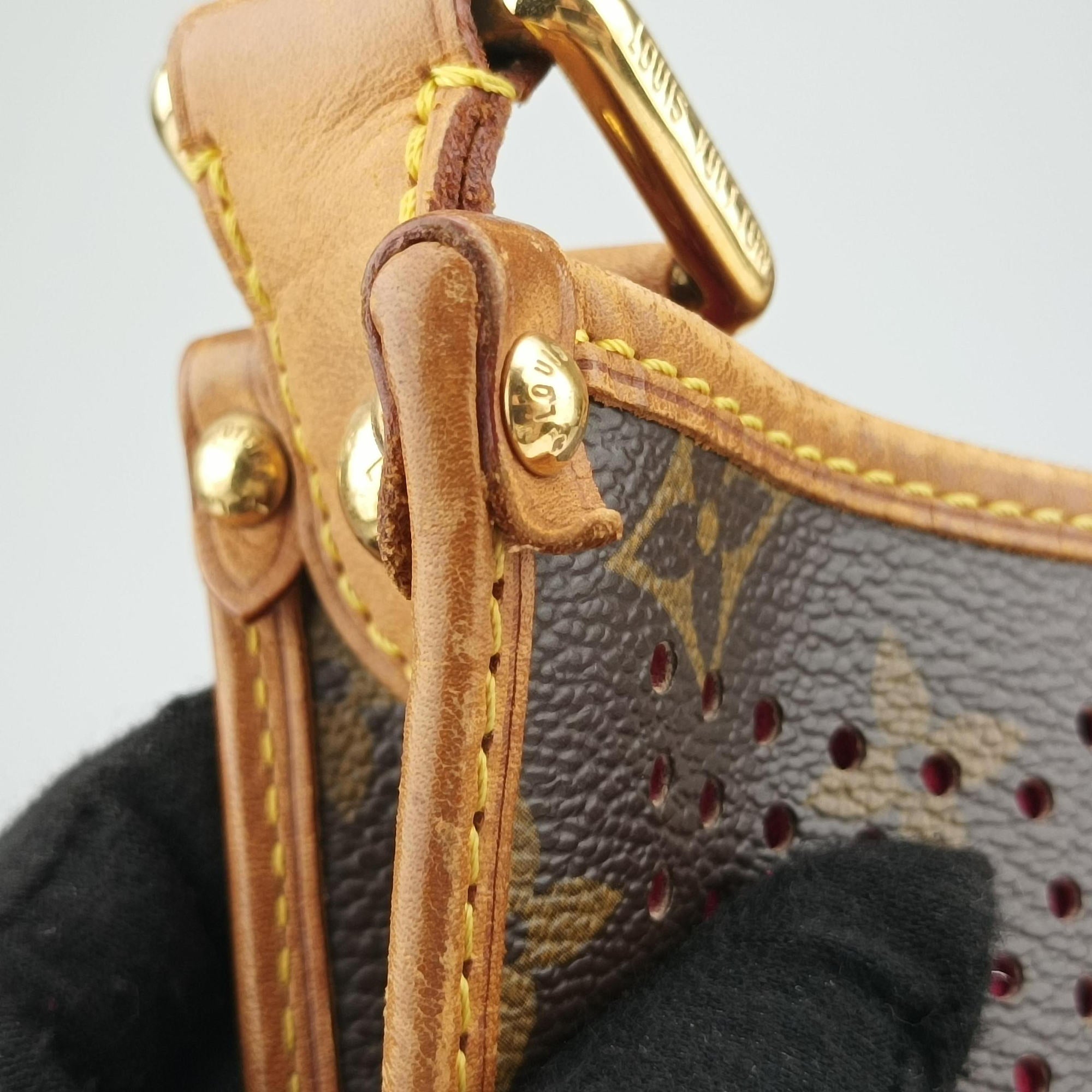 Pre-owned Louis Vuitton Musette brown×FUCHSIA Monogram Perforated M95172 shoulderbag | stylenewstar