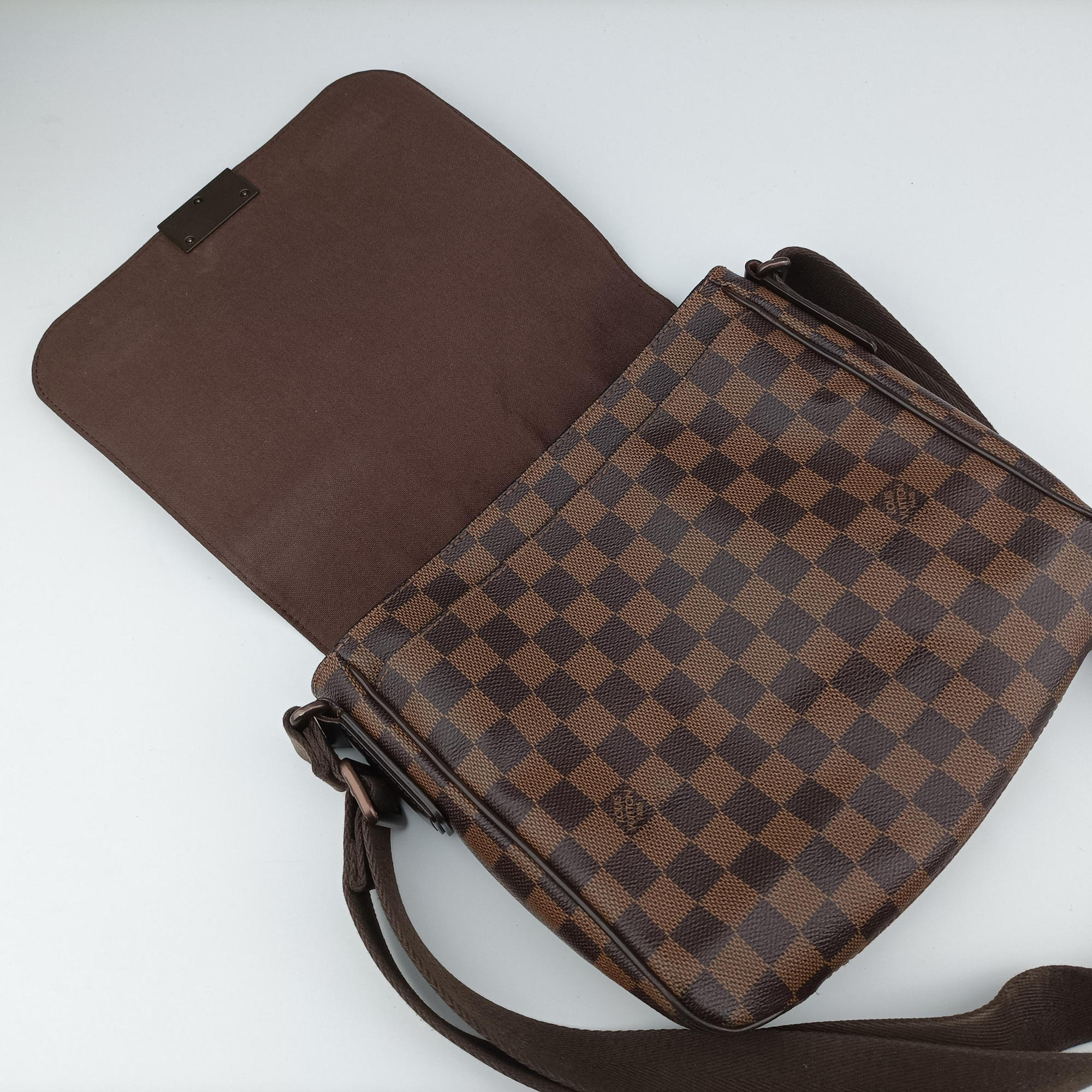 Pre-owned Louis Vuitton DISTRICT PM EBENE Damier Canvas N41213 shoulderbag | stylenewstar