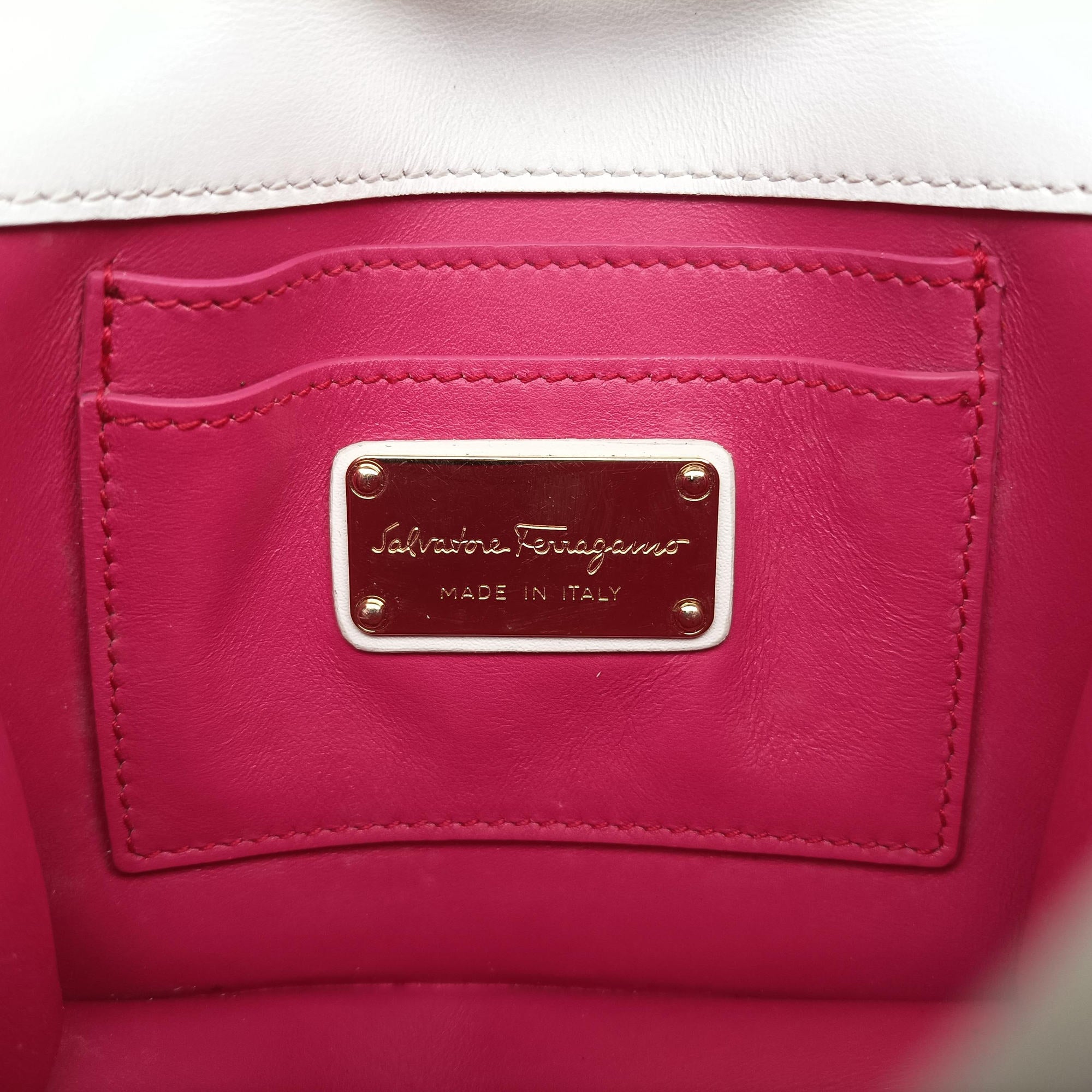 Pre-owned Ferragamo Viva White×multicolor Leather  shoulderbag | stylenewstar