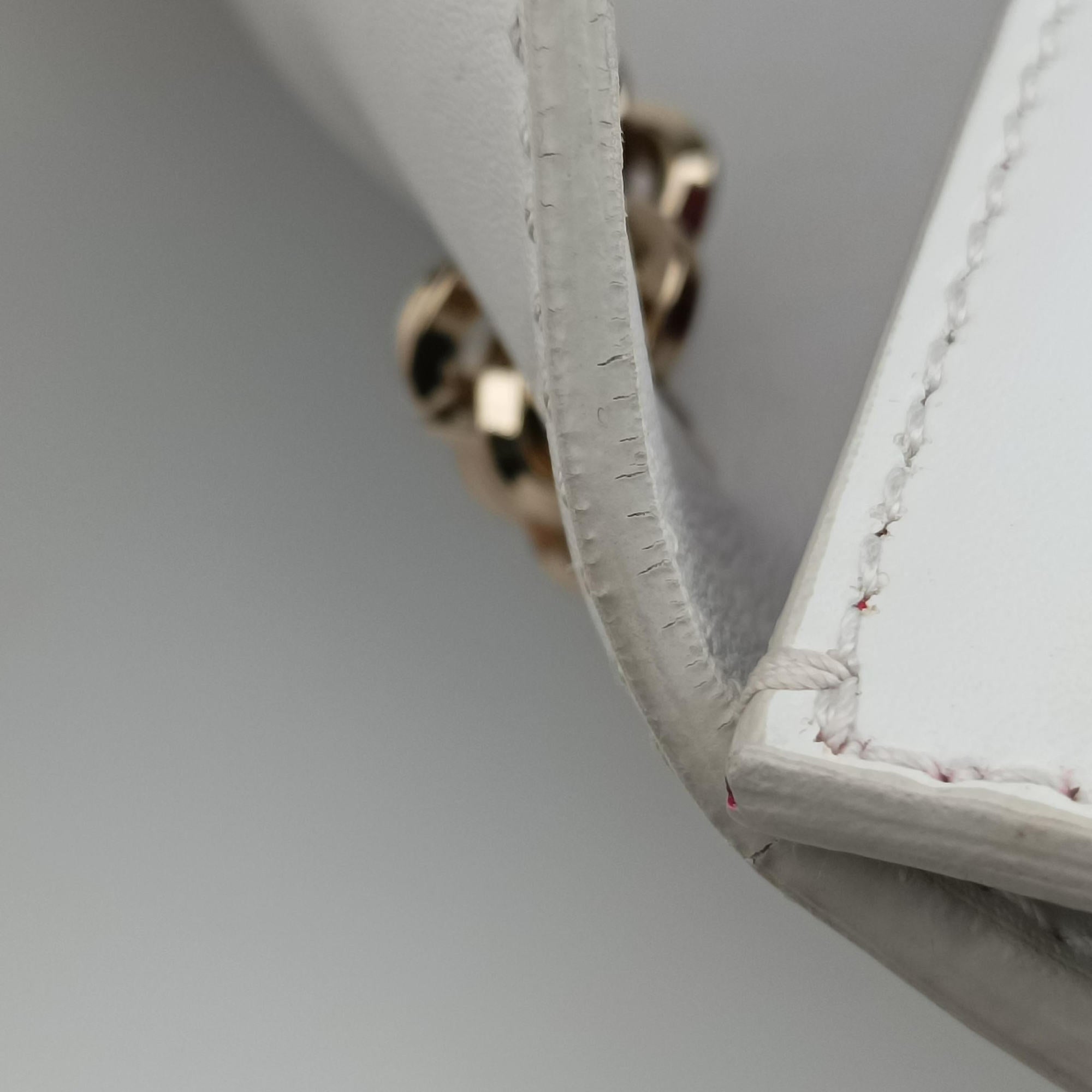 Pre-owned Ferragamo Viva White×multicolor Leather  shoulderbag | stylenewstar