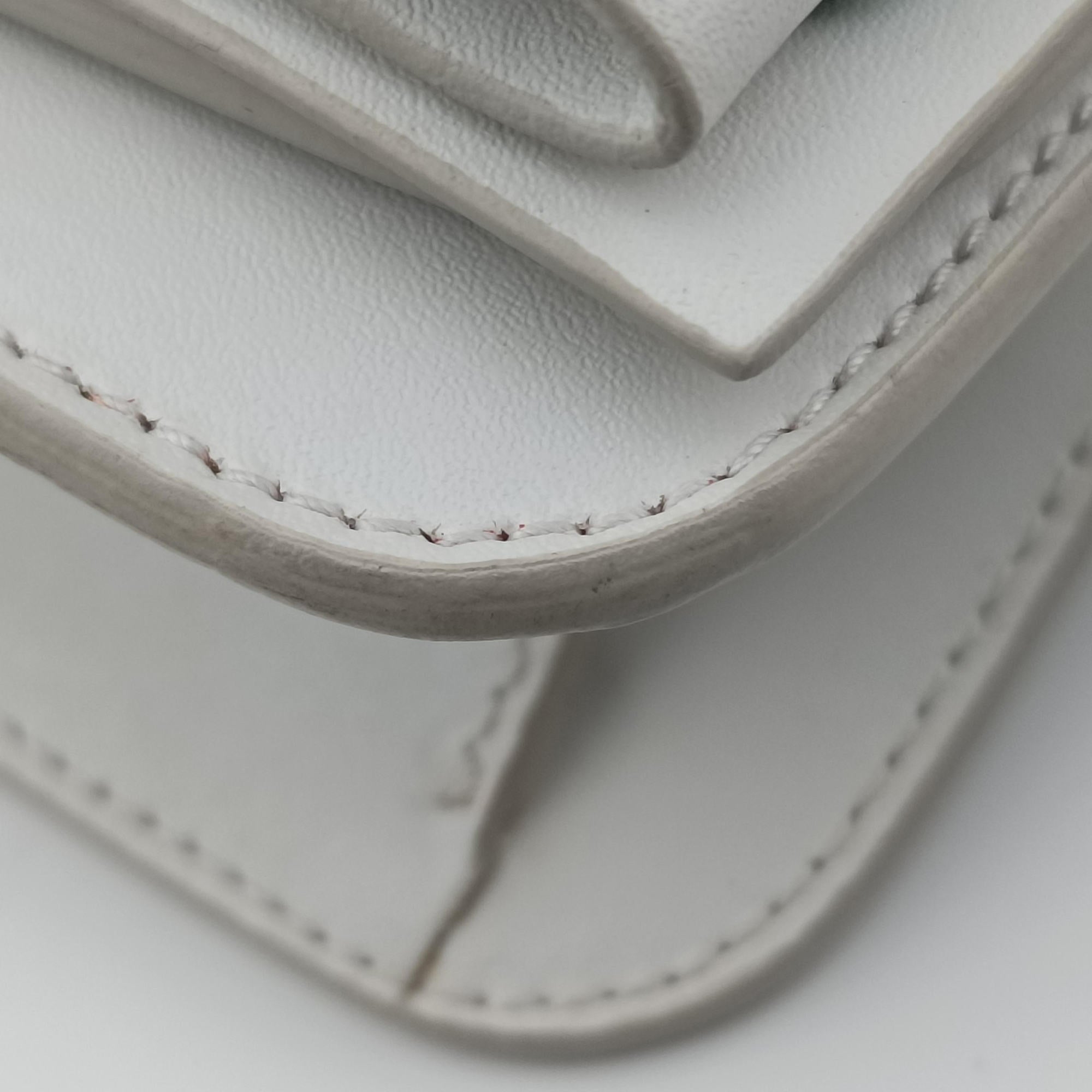 Pre-owned Ferragamo Viva White×multicolor Leather  shoulderbag | stylenewstar
