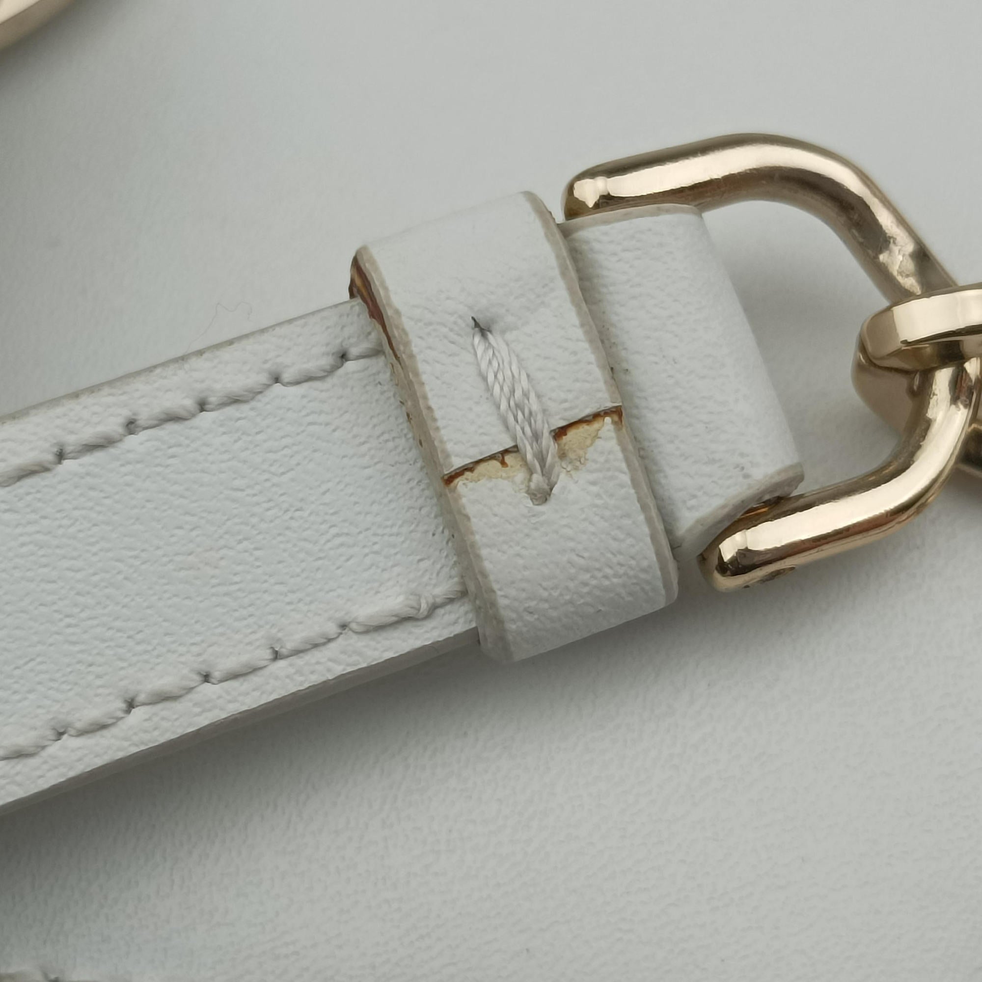 Pre-owned Ferragamo Viva White×multicolor Leather  shoulderbag | stylenewstar