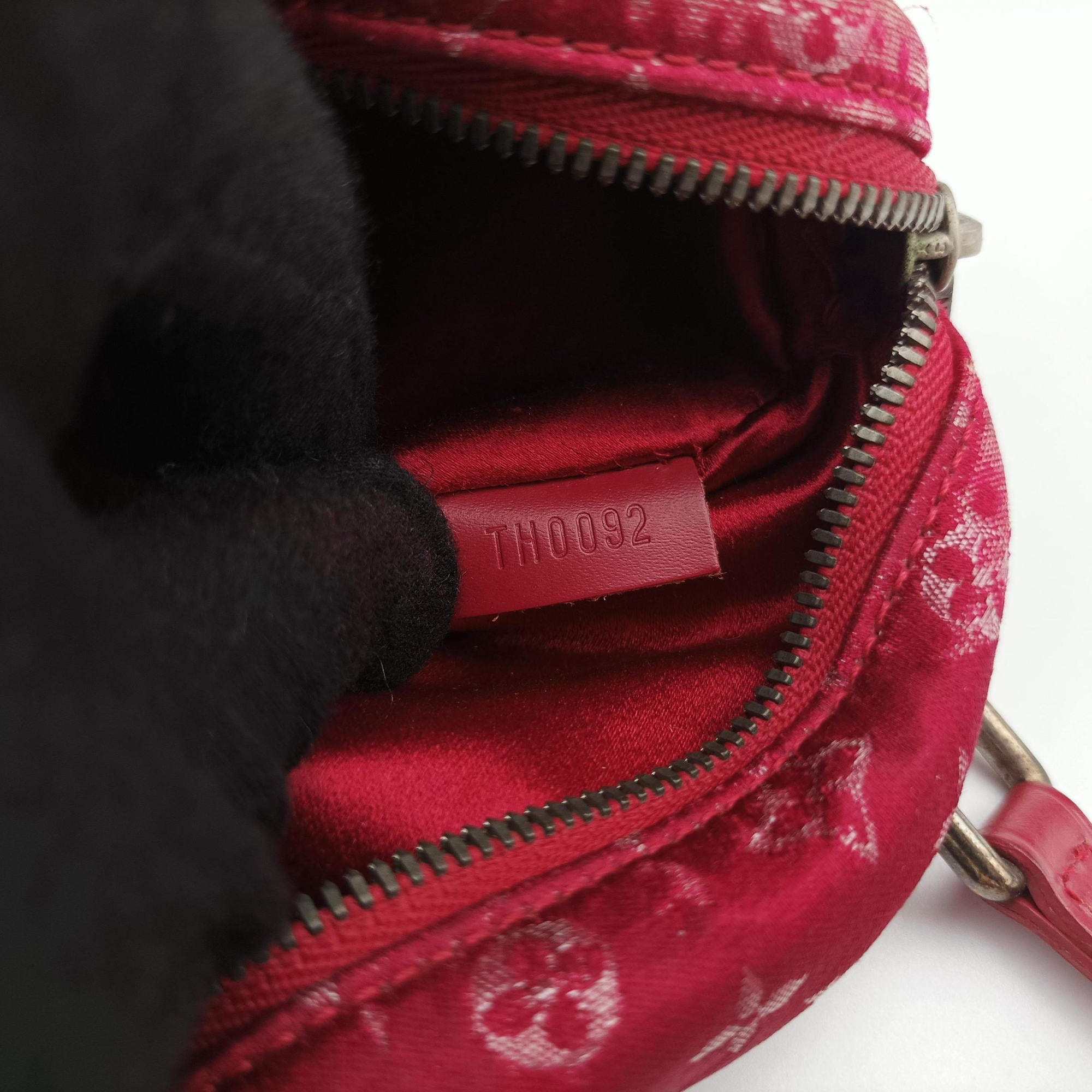 Secondhand Louis Vuitton Little Papillon Red Monogram Satin M92353 shoulderbag | stylenewstar