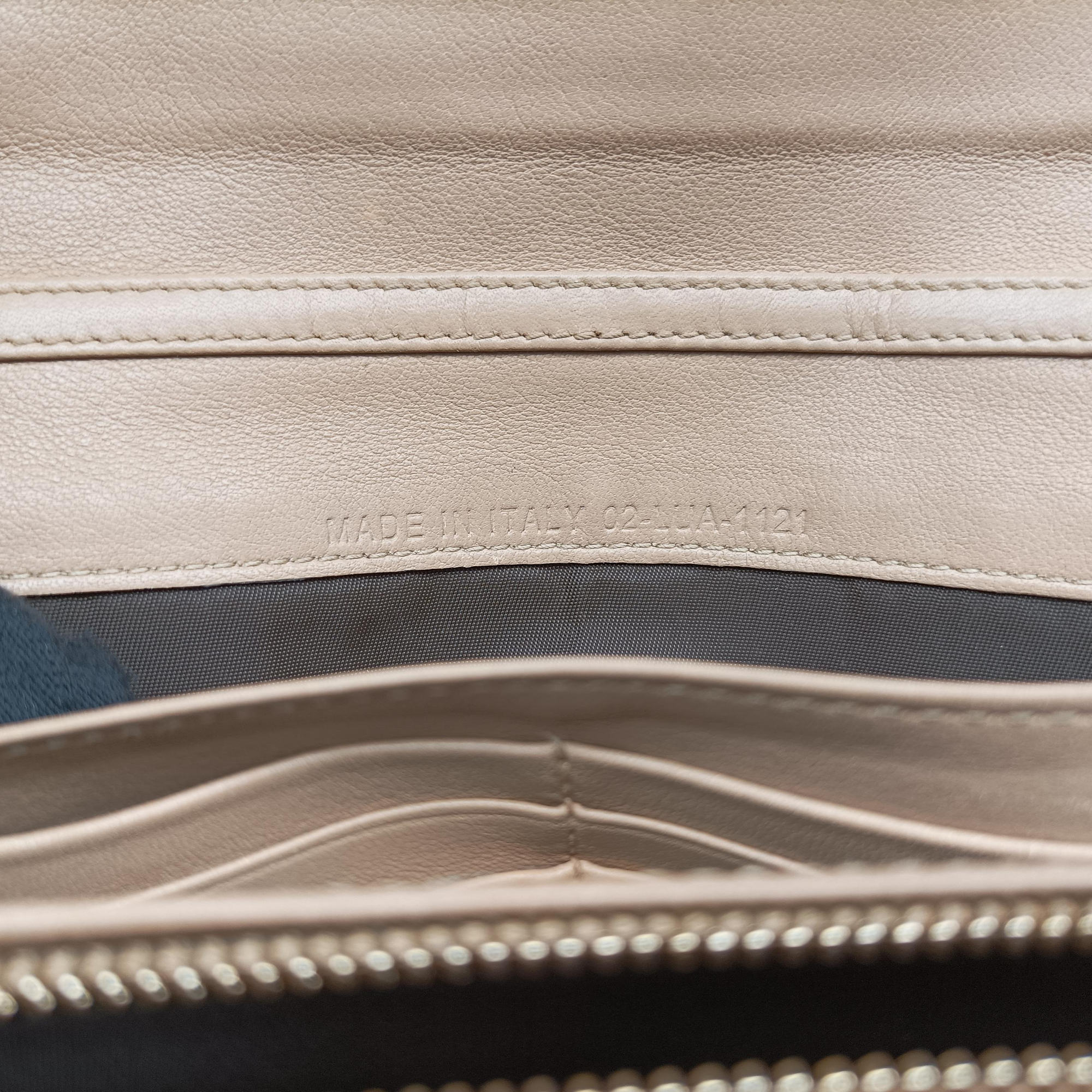 Pre-owned Christian Dior Lady Dior Cannage Beige Patent  shoulderbag | stylenewstar