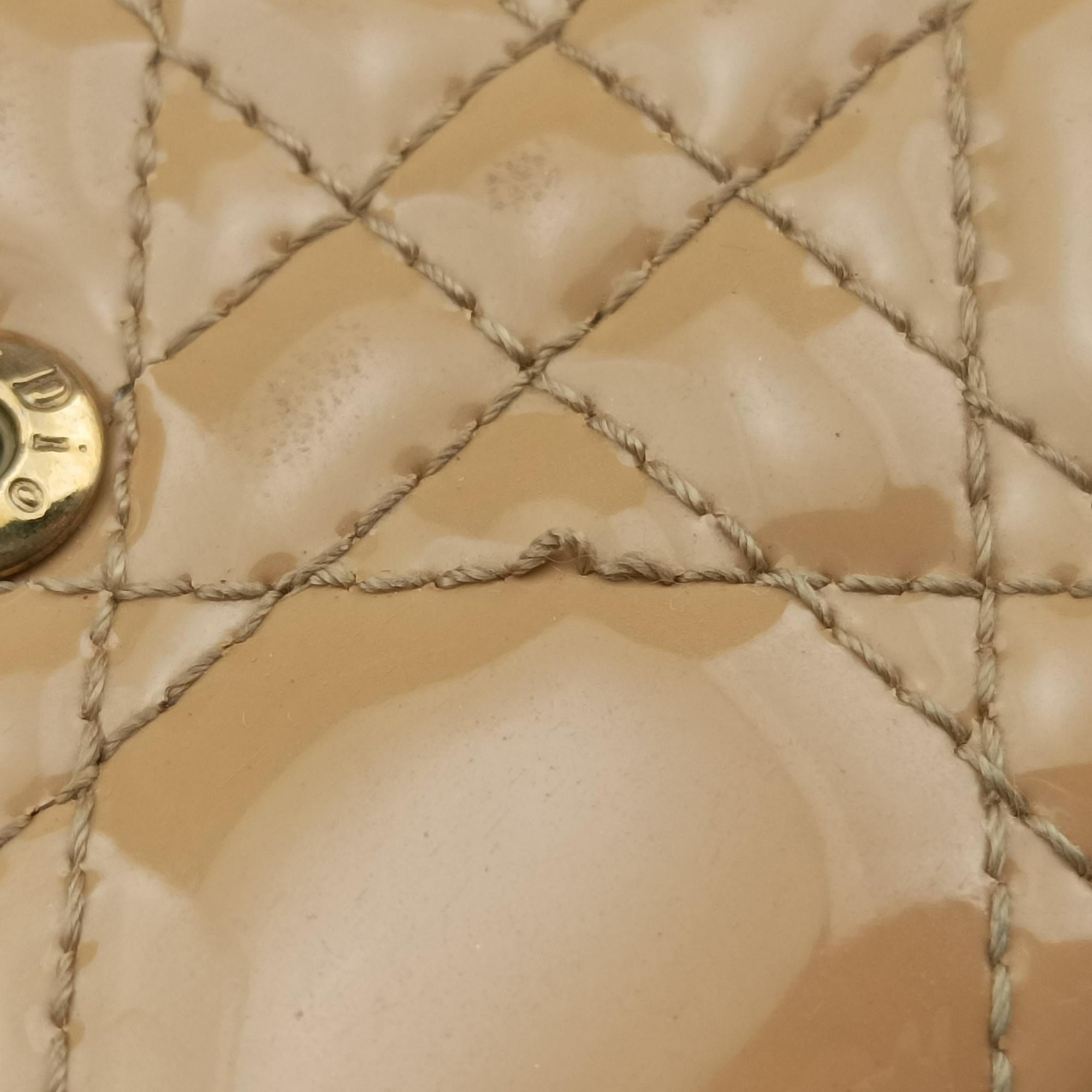 Pre-owned Christian Dior Lady Dior Cannage Beige Patent  shoulderbag | stylenewstar