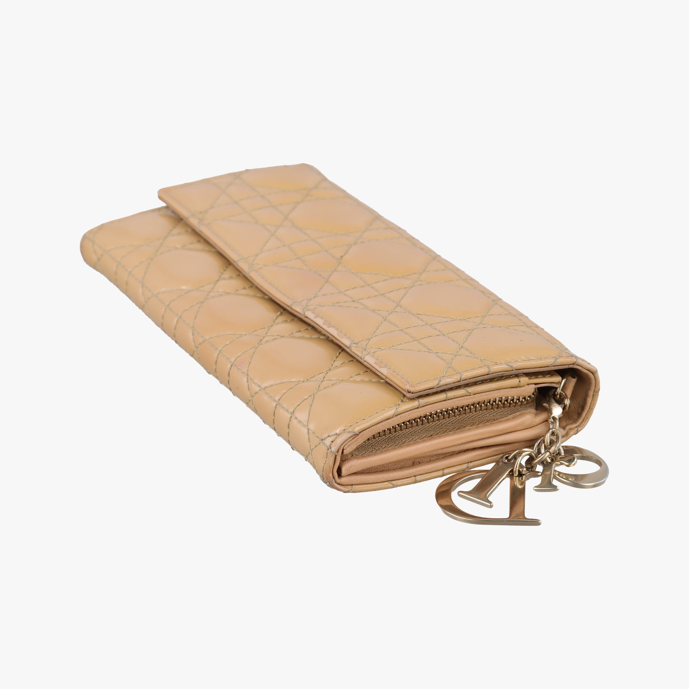 Pre-owned Christian Dior Lady Dior Cannage Beige Patent  shoulderbag | stylenewstar