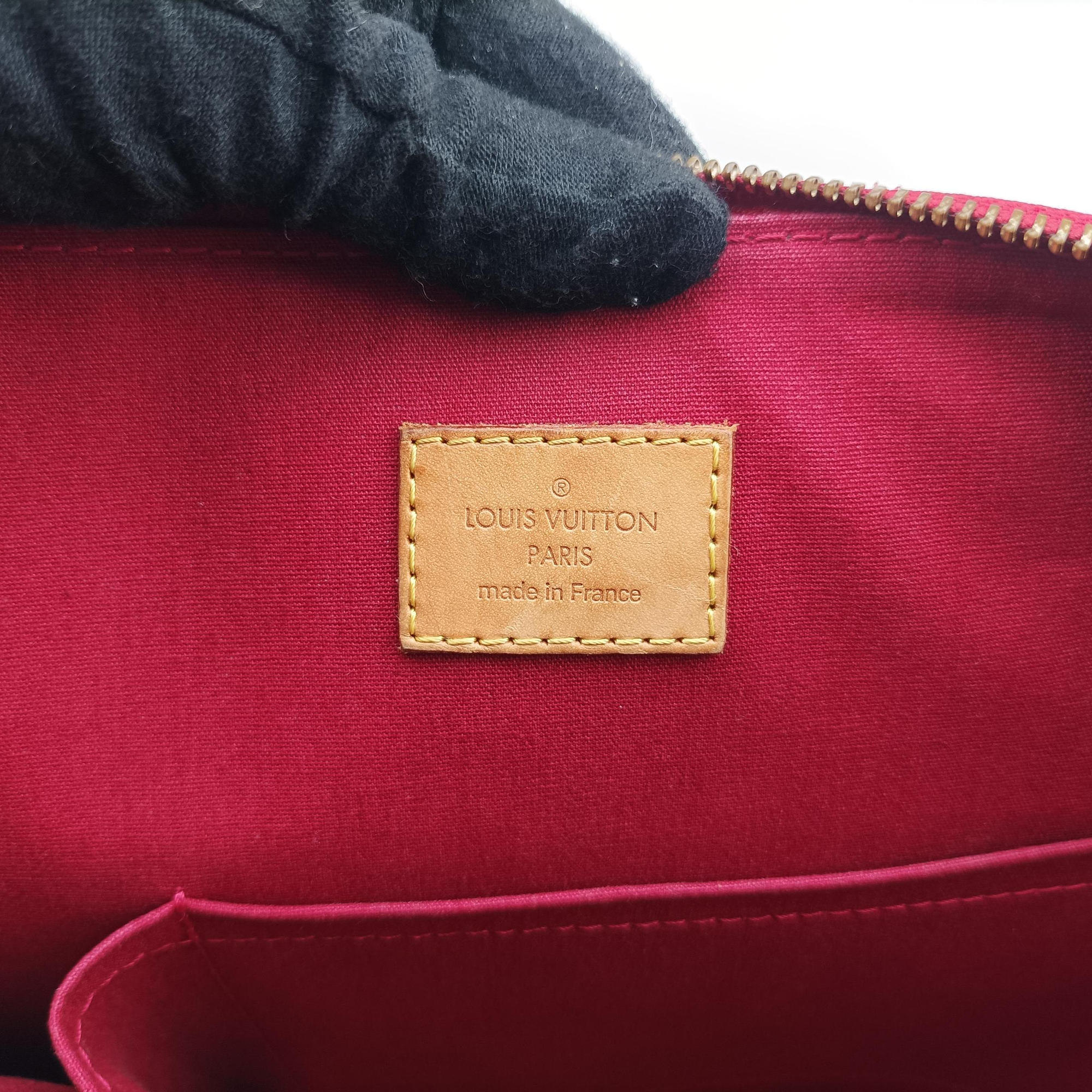 Pre-owned Louis Vuitton Bellevue GM Pomme d'Amour Vernis M93587 handbag | stylenewstar