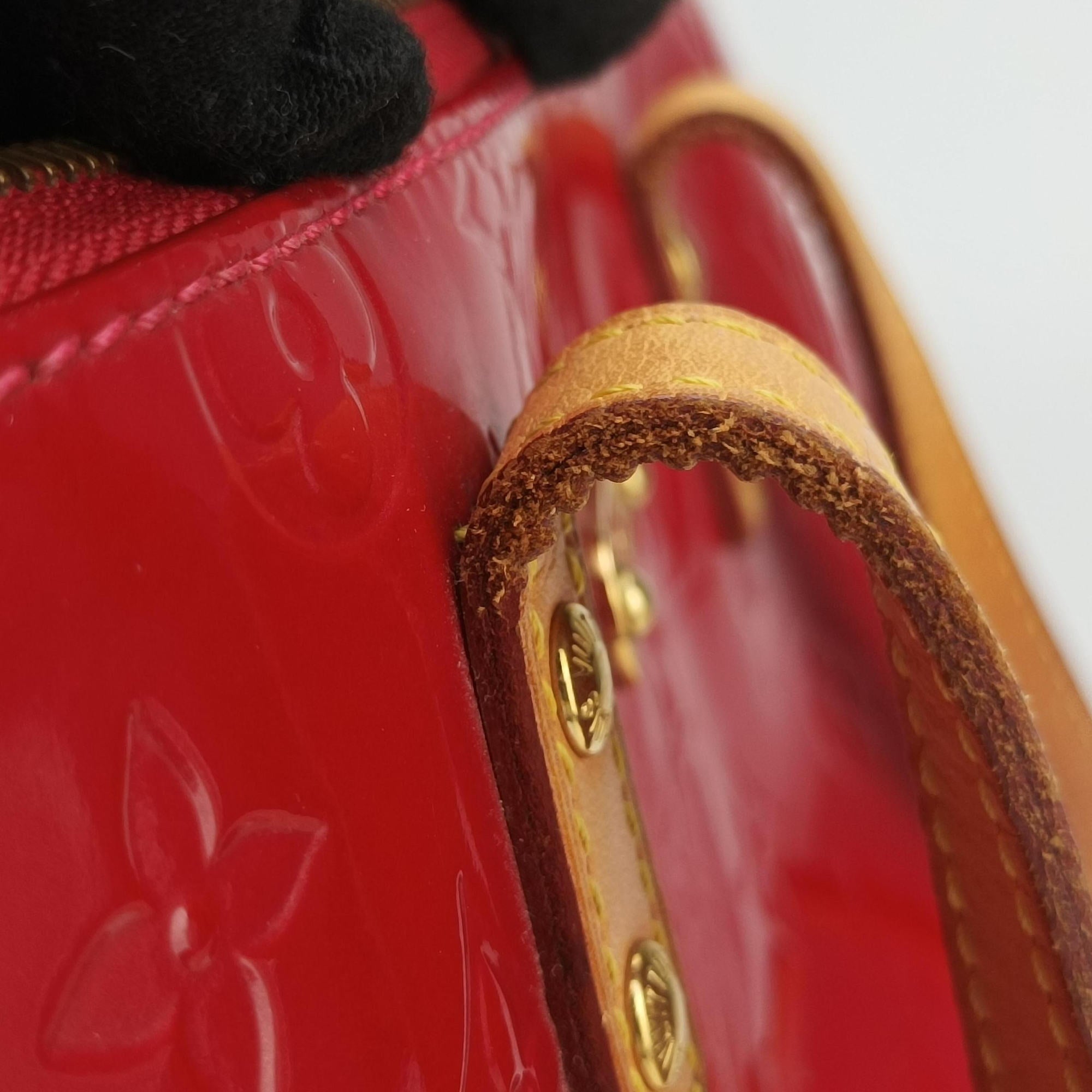 Pre-owned Louis Vuitton Bellevue GM Pomme d'Amour Vernis M93587 handbag | stylenewstar