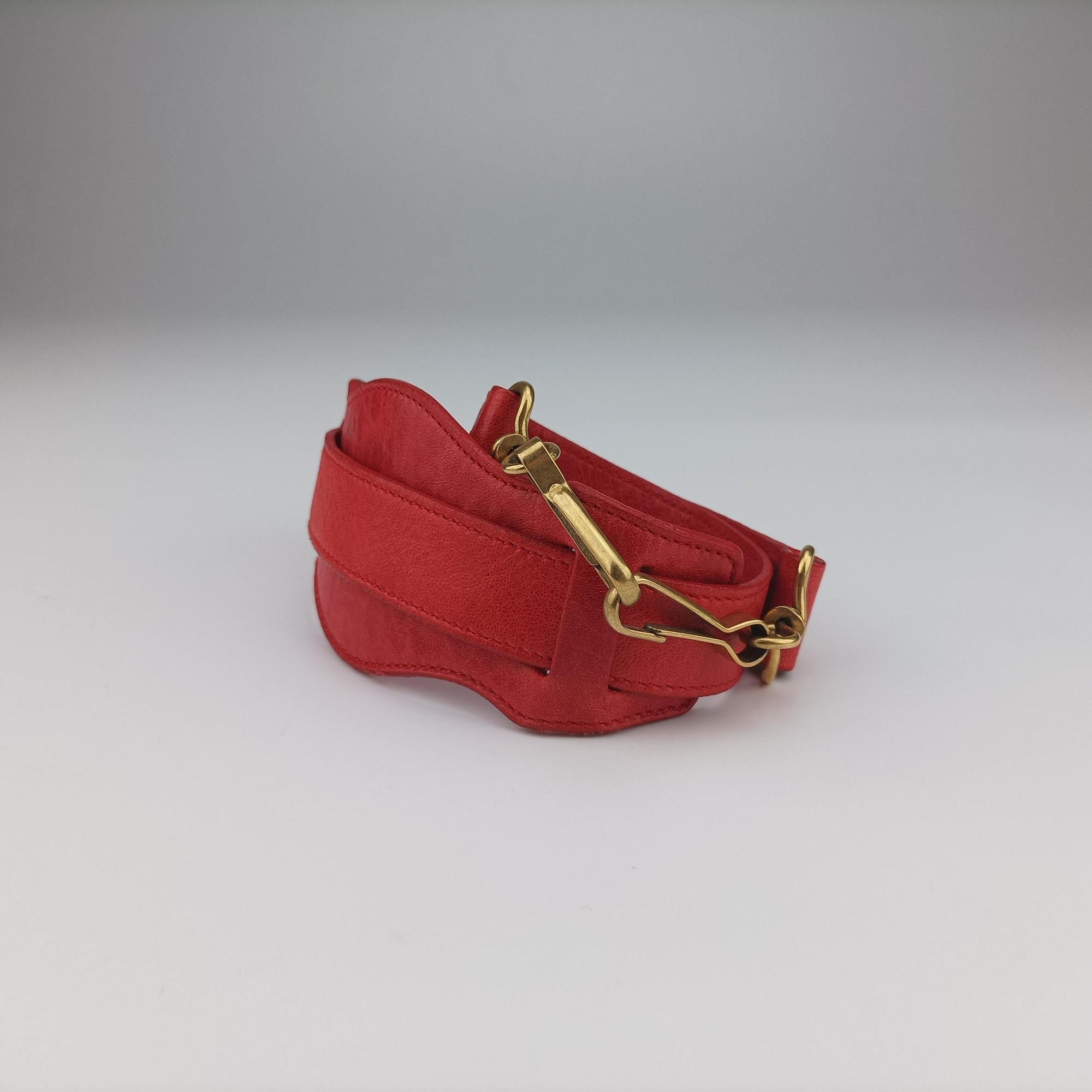 Pre-owned Balenciaga The City Red leather  shoulderbag | stylenewstar