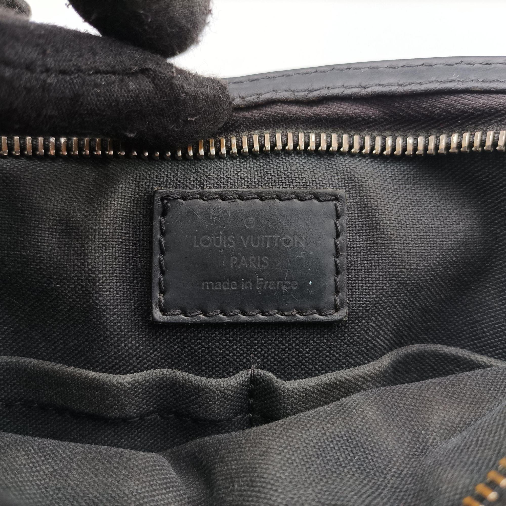 Pre-owned Louis Vuitton Thomas Noir Damier Graphite N58028 shoulderbag | stylenewstar