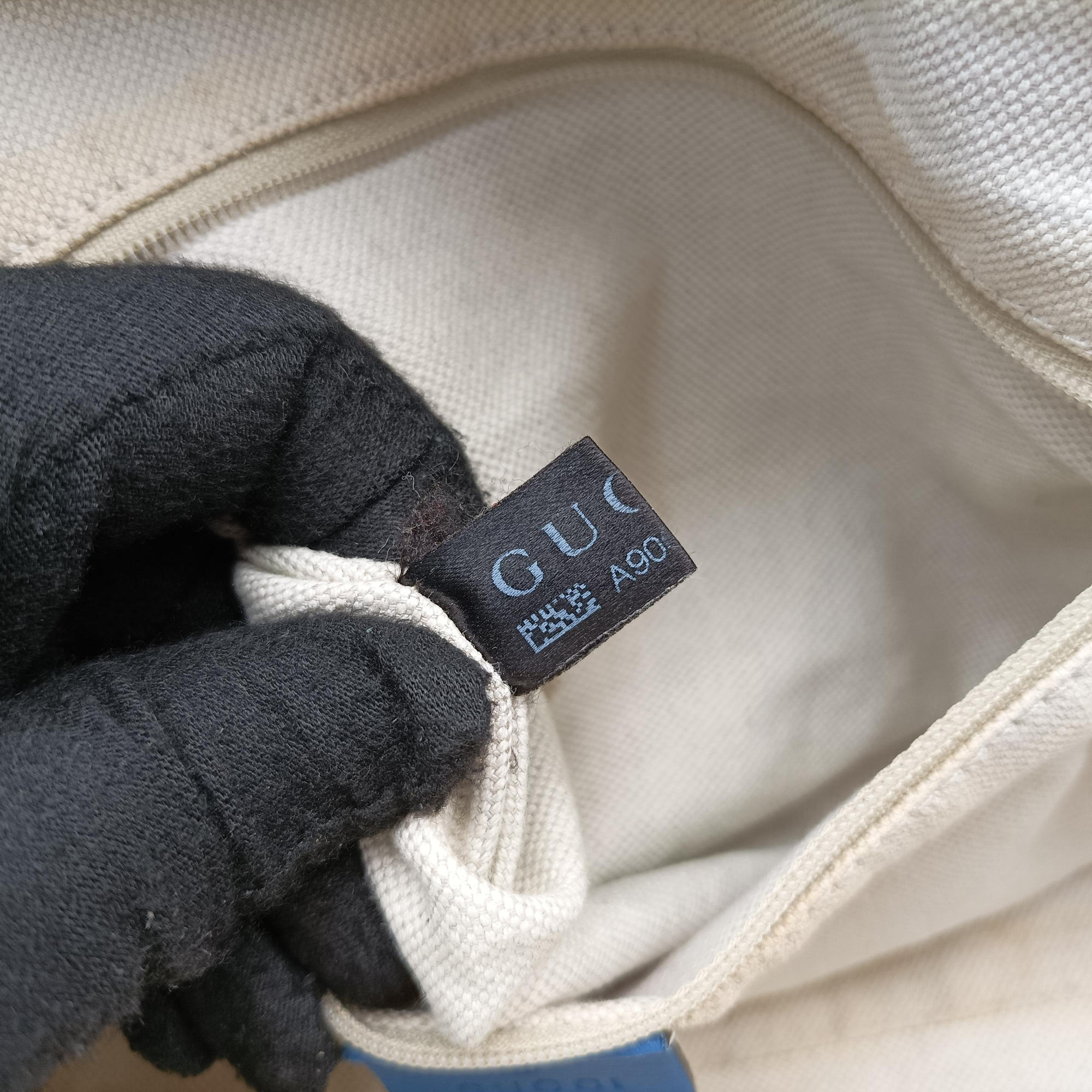 Secondhand Gucci Sukey GUCCISSIMA Blue Leather 223974 shoulderbag | stylenewstar