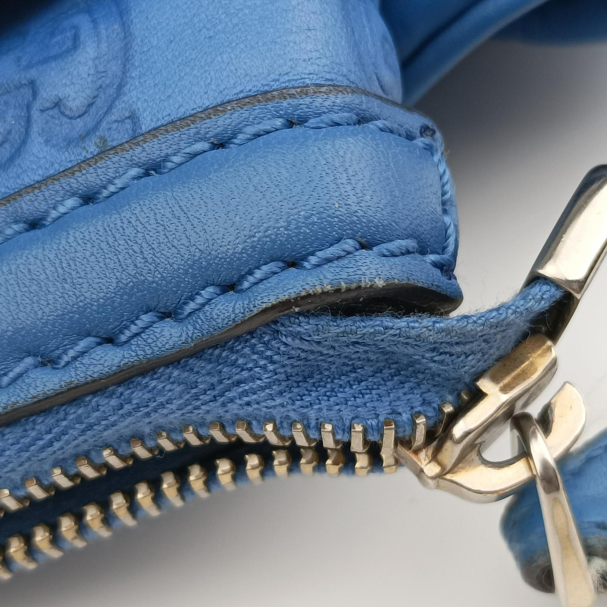Secondhand Gucci Sukey GUCCISSIMA Blue Leather 223974 shoulderbag | stylenewstar