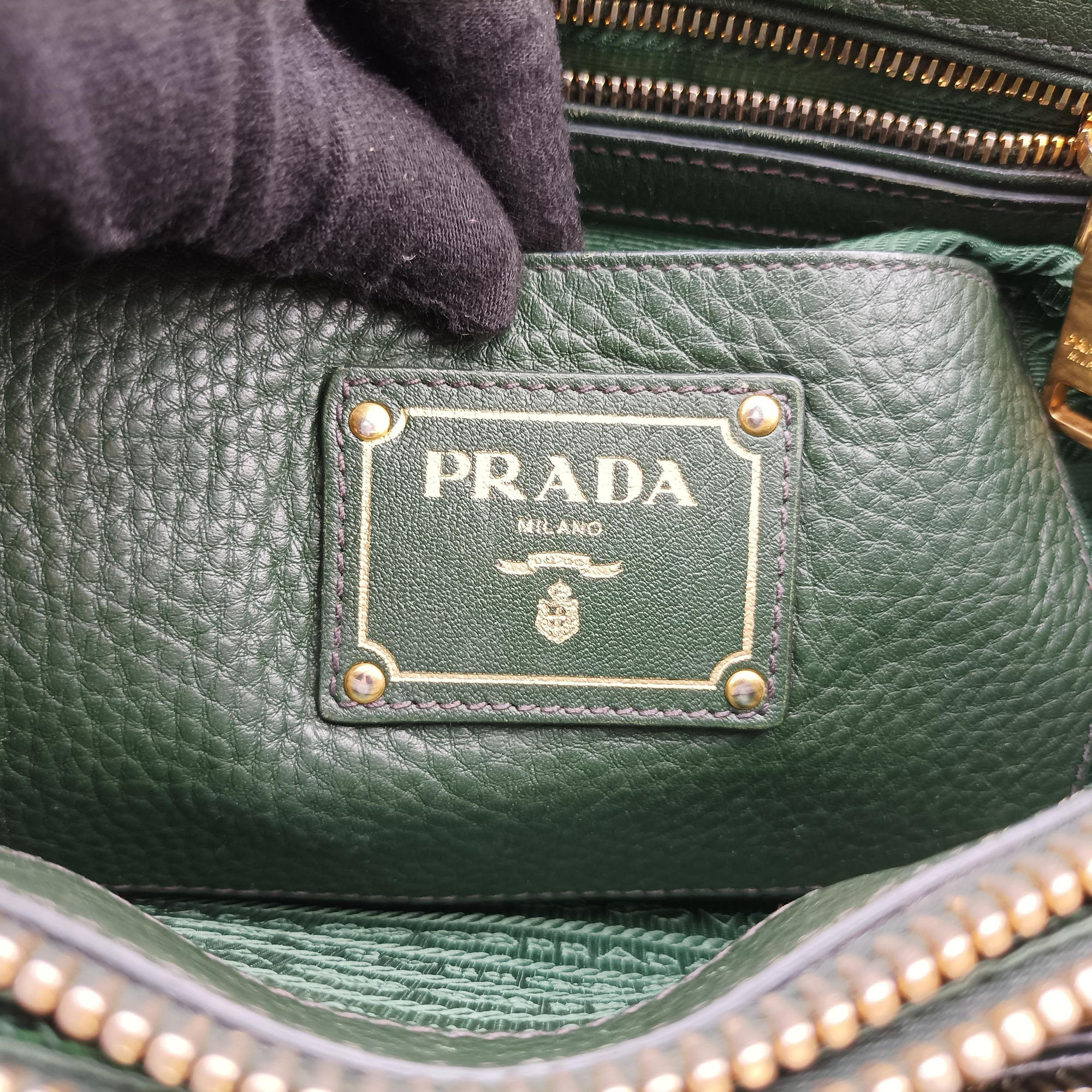 Pre-owned Prada Vitello Daino Verde Leather BN2435 shoulderbag | stylenewstar