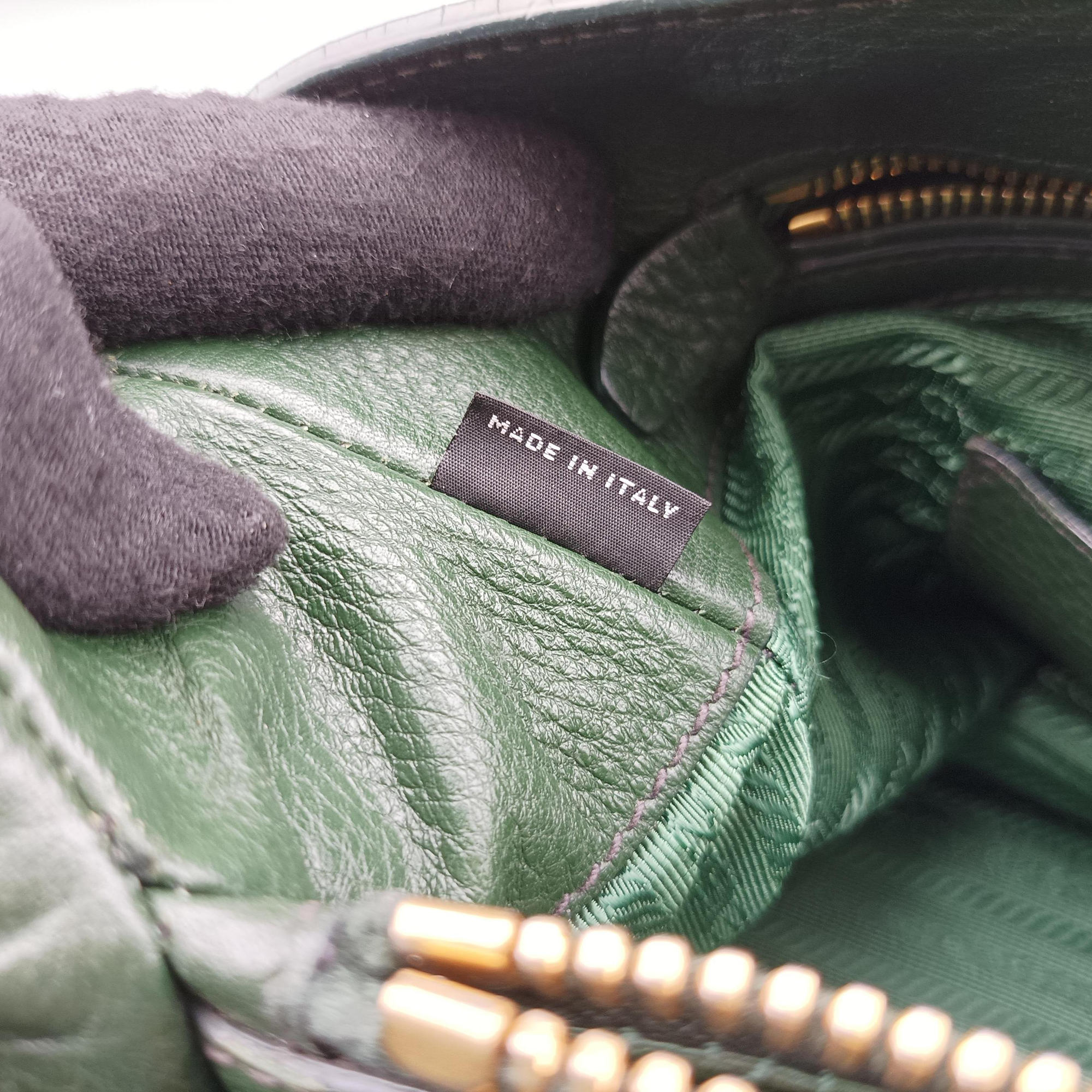 Pre-owned Prada Vitello Daino Verde Leather BN2435 shoulderbag | stylenewstar