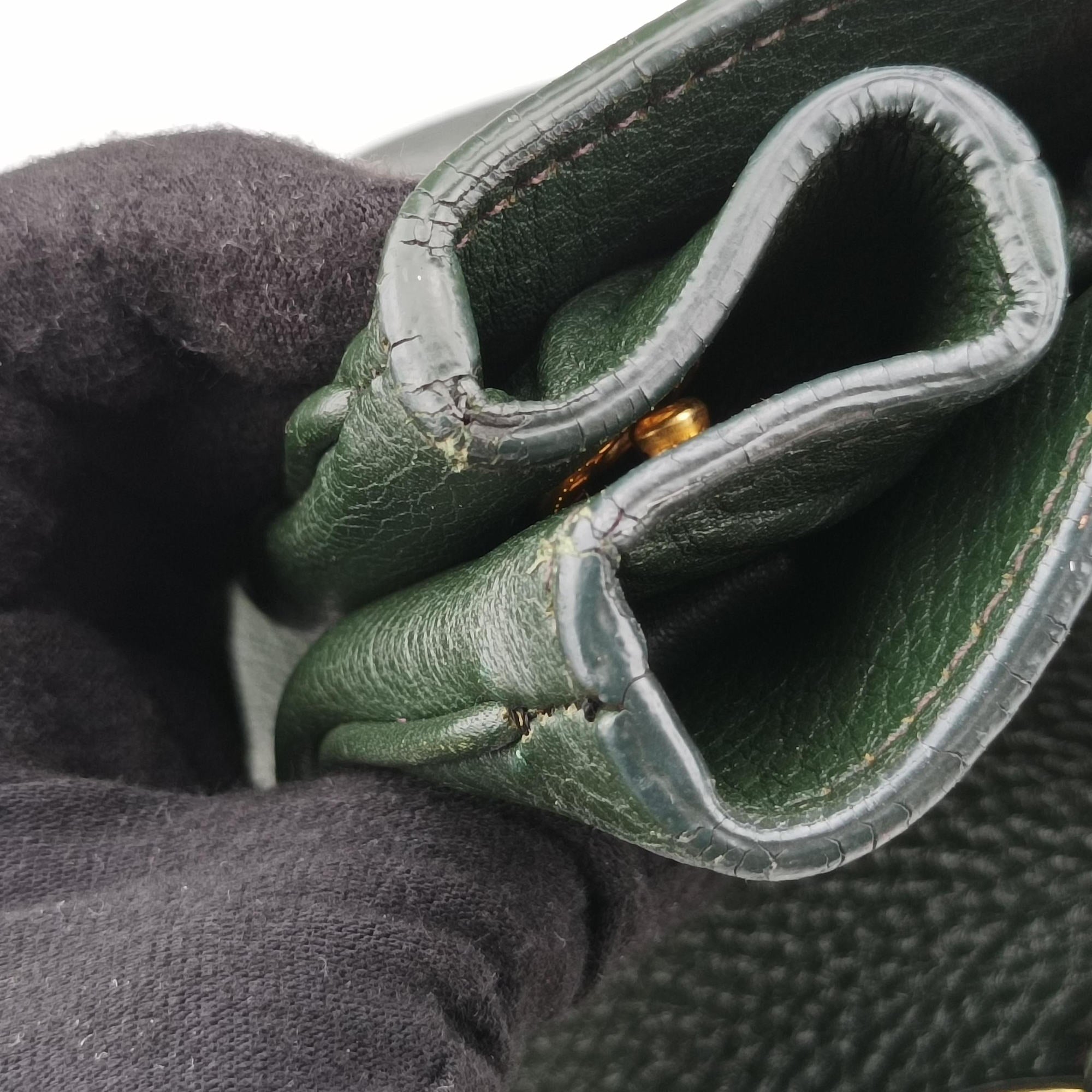 Pre-owned Prada Vitello Daino Verde Leather BN2435 shoulderbag | stylenewstar