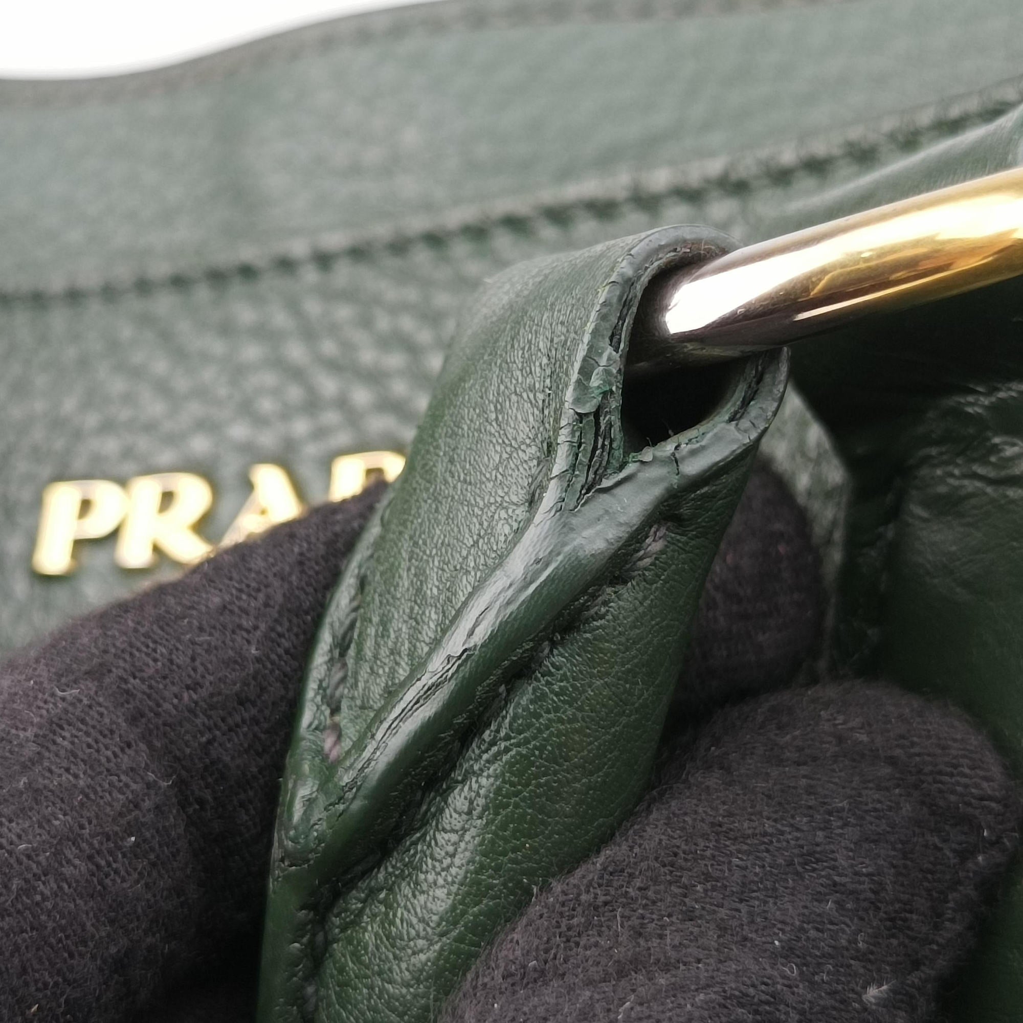 Pre-owned Prada Vitello Daino Verde Leather BN2435 shoulderbag | stylenewstar