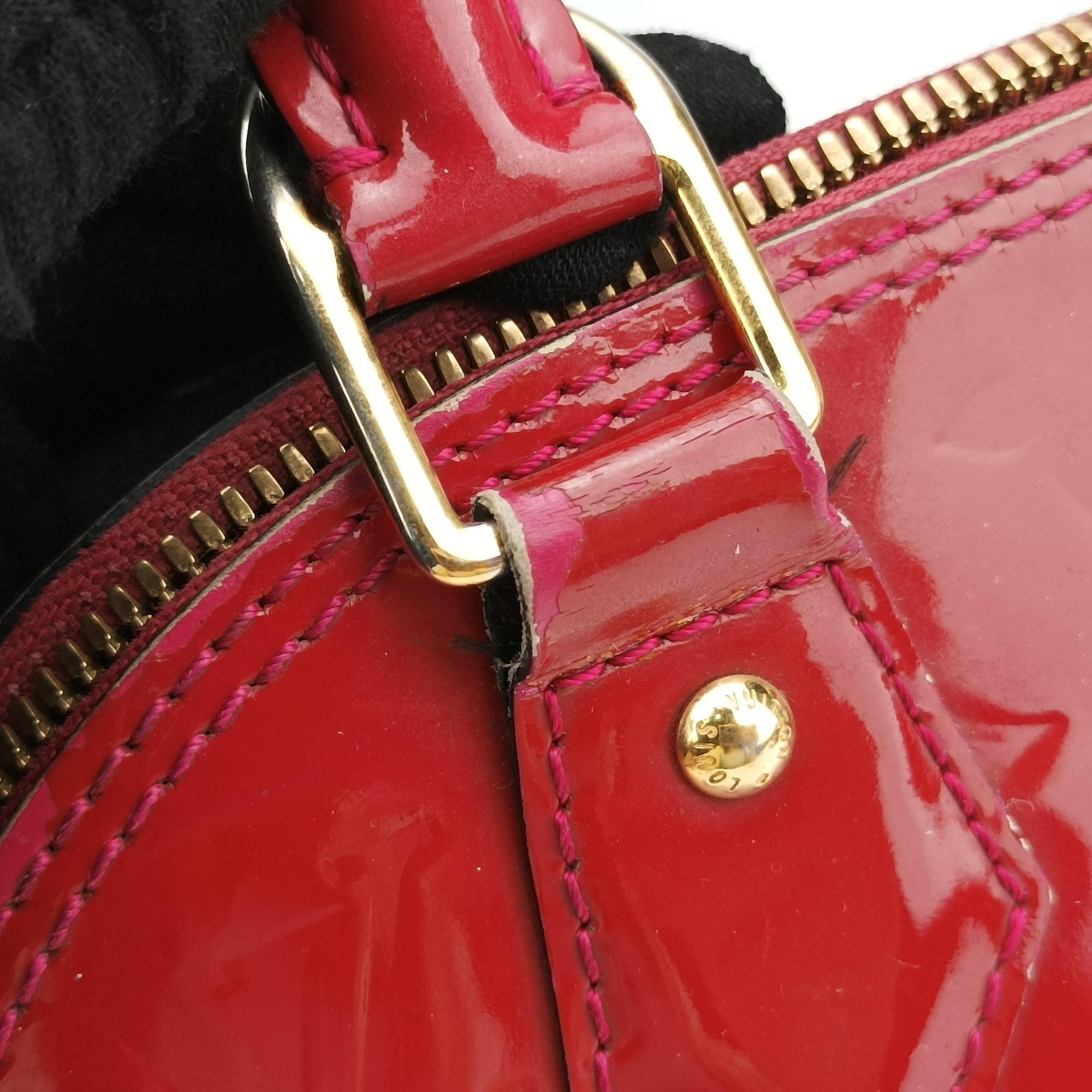 Pre-owned Louis Vuitton Alma BB pomme d'amour Vernis M91606 shoulderbag | stylenewstar