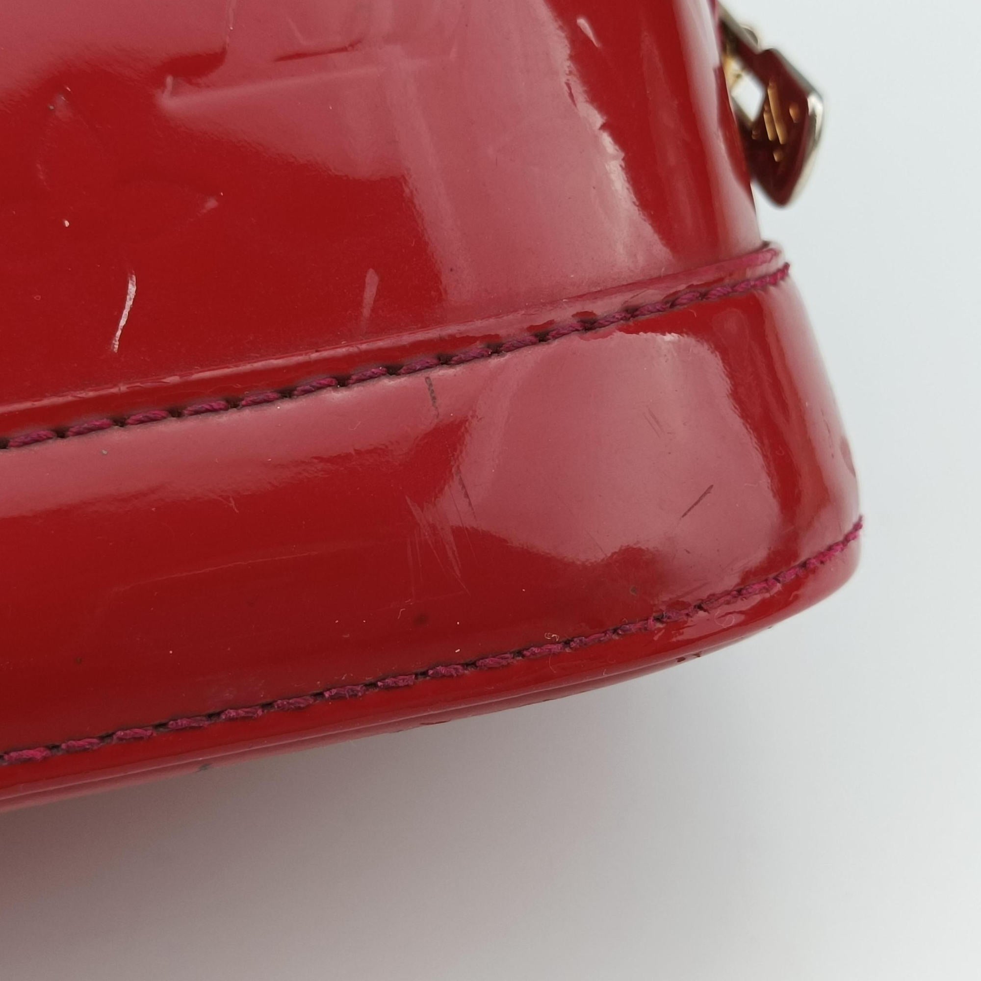 Pre-owned Louis Vuitton Alma BB pomme d'amour Vernis M91606 shoulderbag | stylenewstar