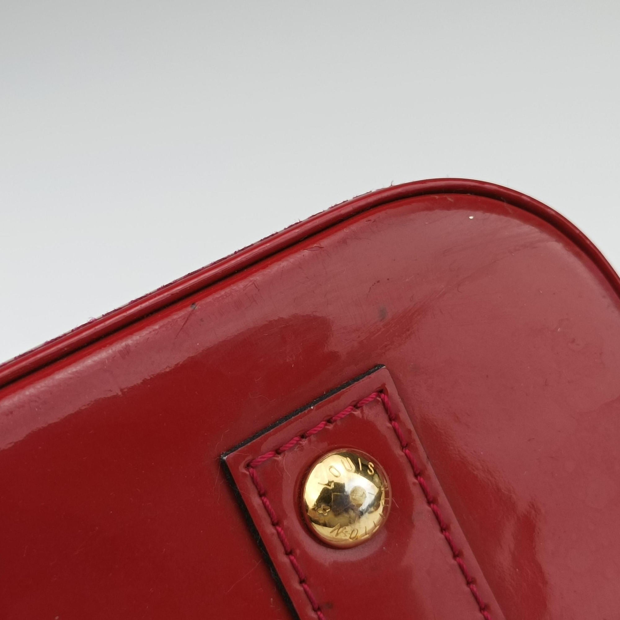 Pre-owned Louis Vuitton Alma BB pomme d'amour Vernis M91606 shoulderbag | stylenewstar