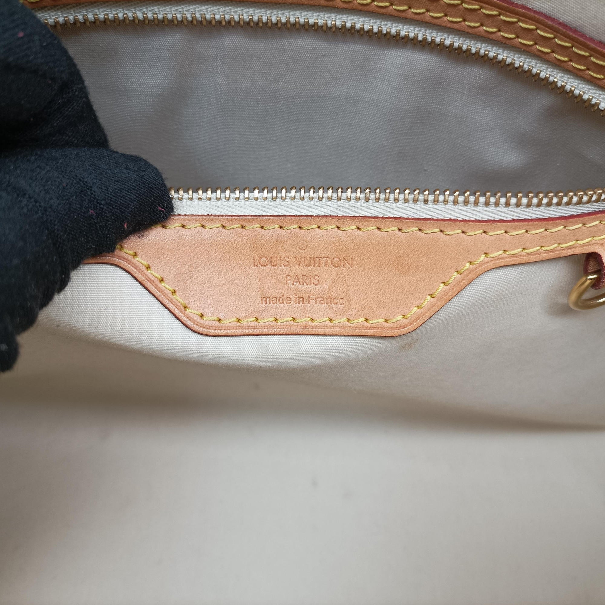Pre-owned Louis Vuitton Brea MM Dunne Vernis M90180 shoulderbag | stylenewstar
