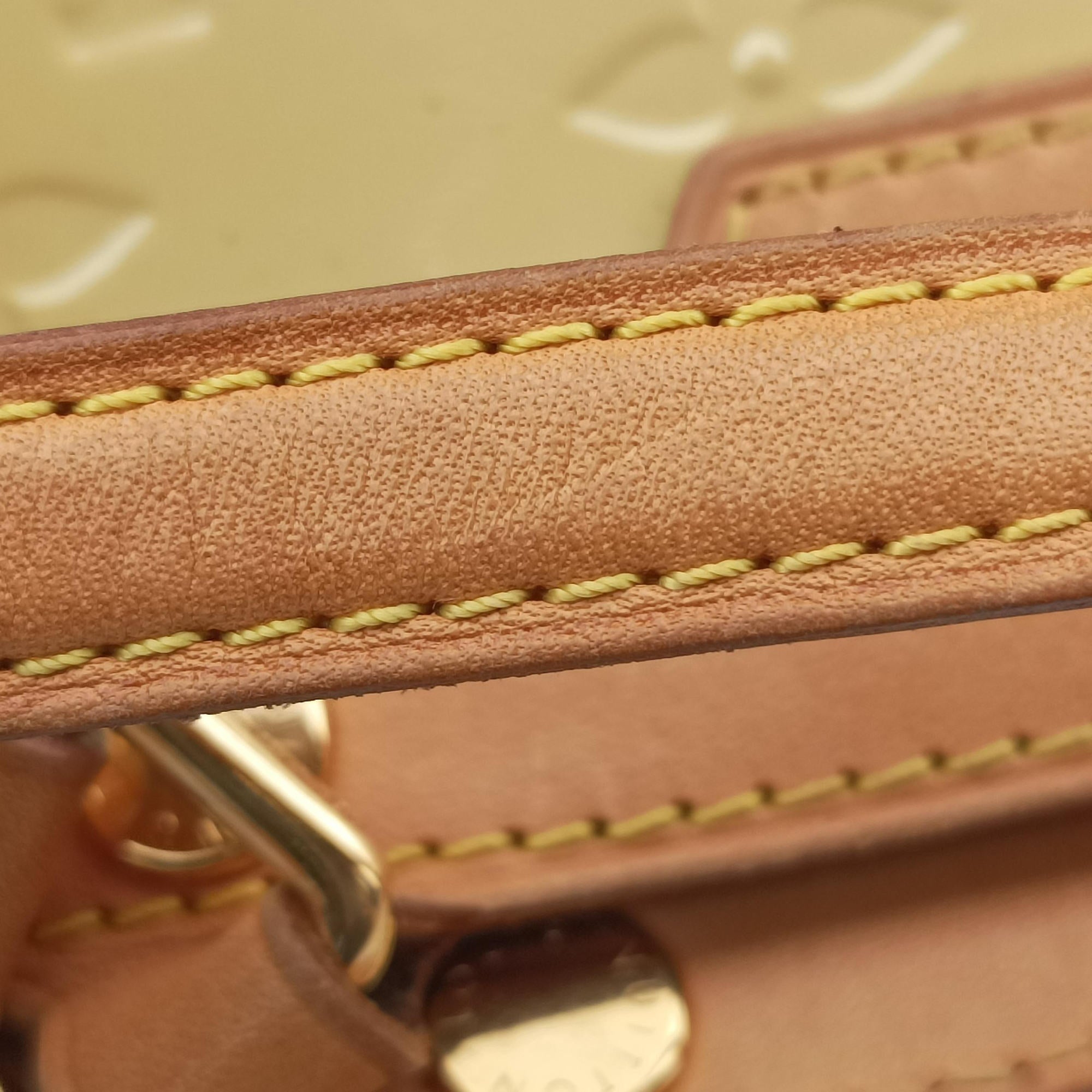Pre-owned Louis Vuitton Brea MM Dunne Vernis M90180 shoulderbag | stylenewstar