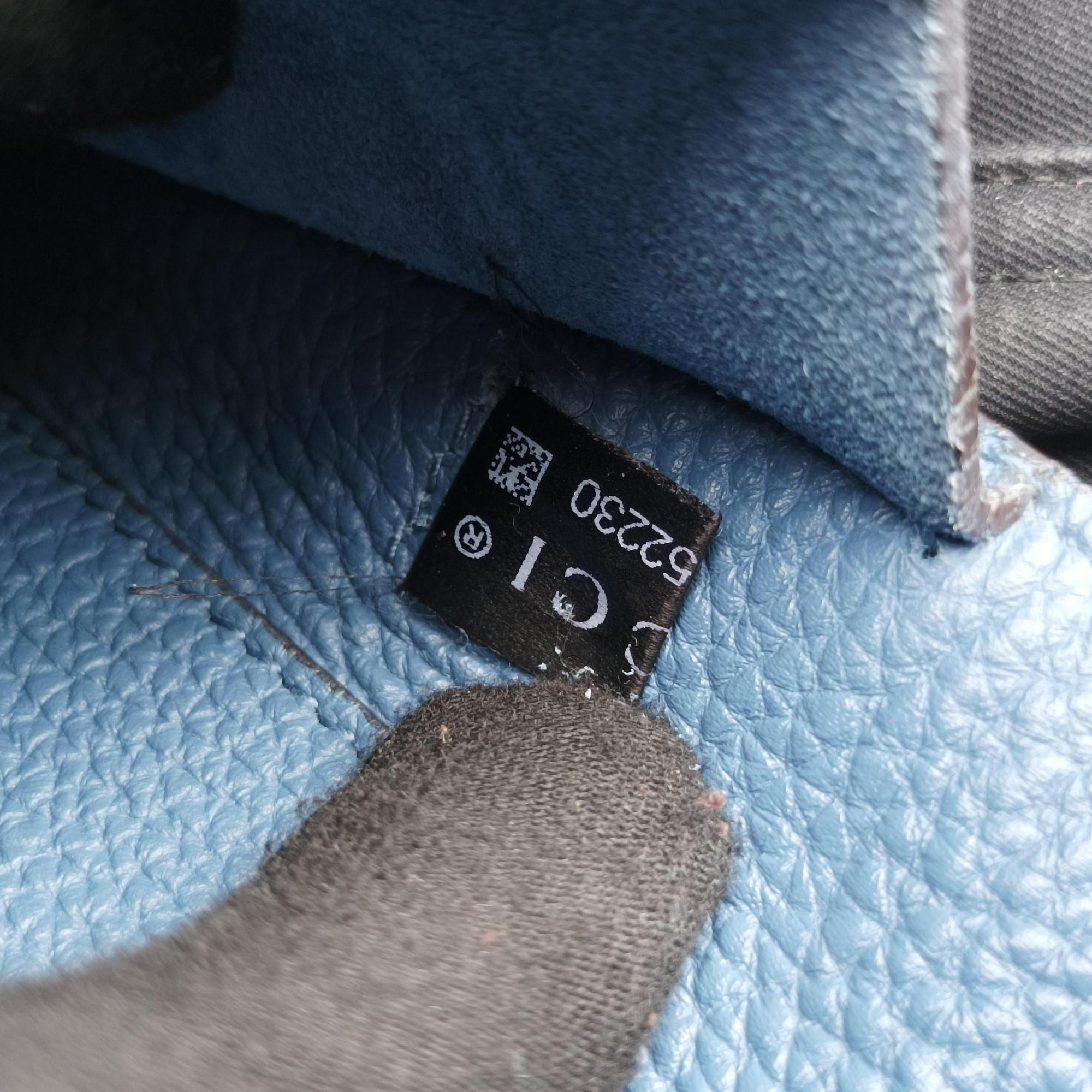 Pre-owned Gucci Bright Bit Blue Leather 353231 shoulderbag | stylenewstar
