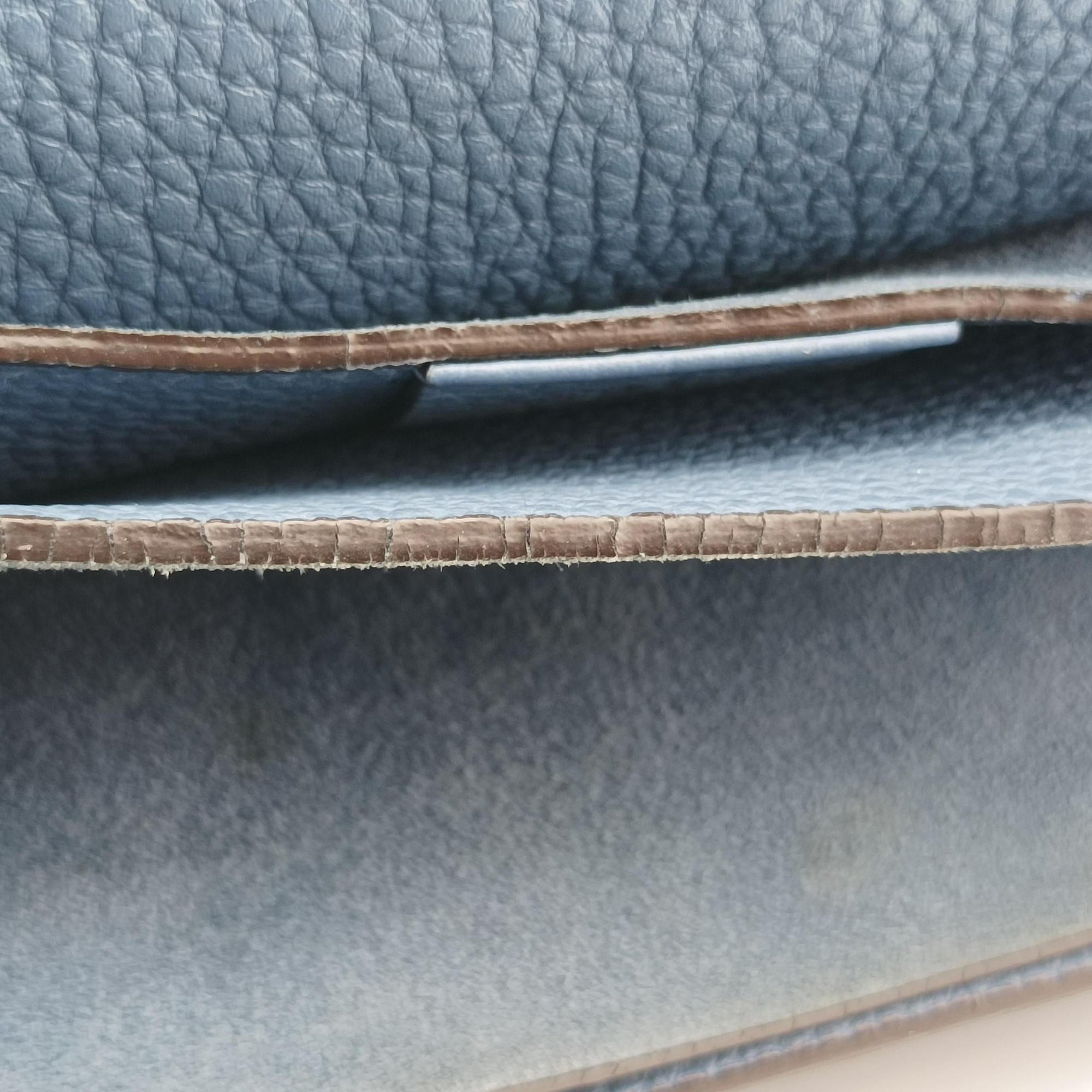 Pre-owned Gucci Bright Bit Blue Leather 353231 shoulderbag | stylenewstar
