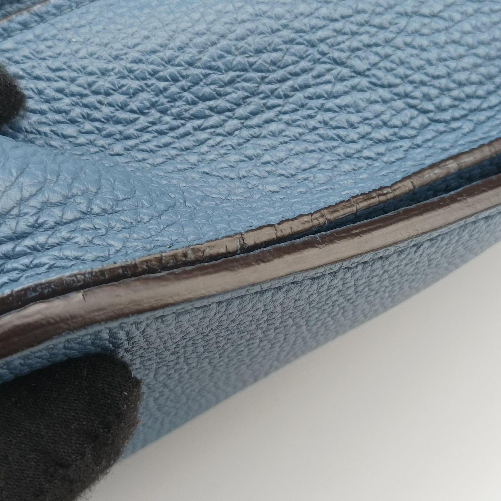Pre-owned Gucci Bright Bit Blue Leather 353231 shoulderbag | stylenewstar