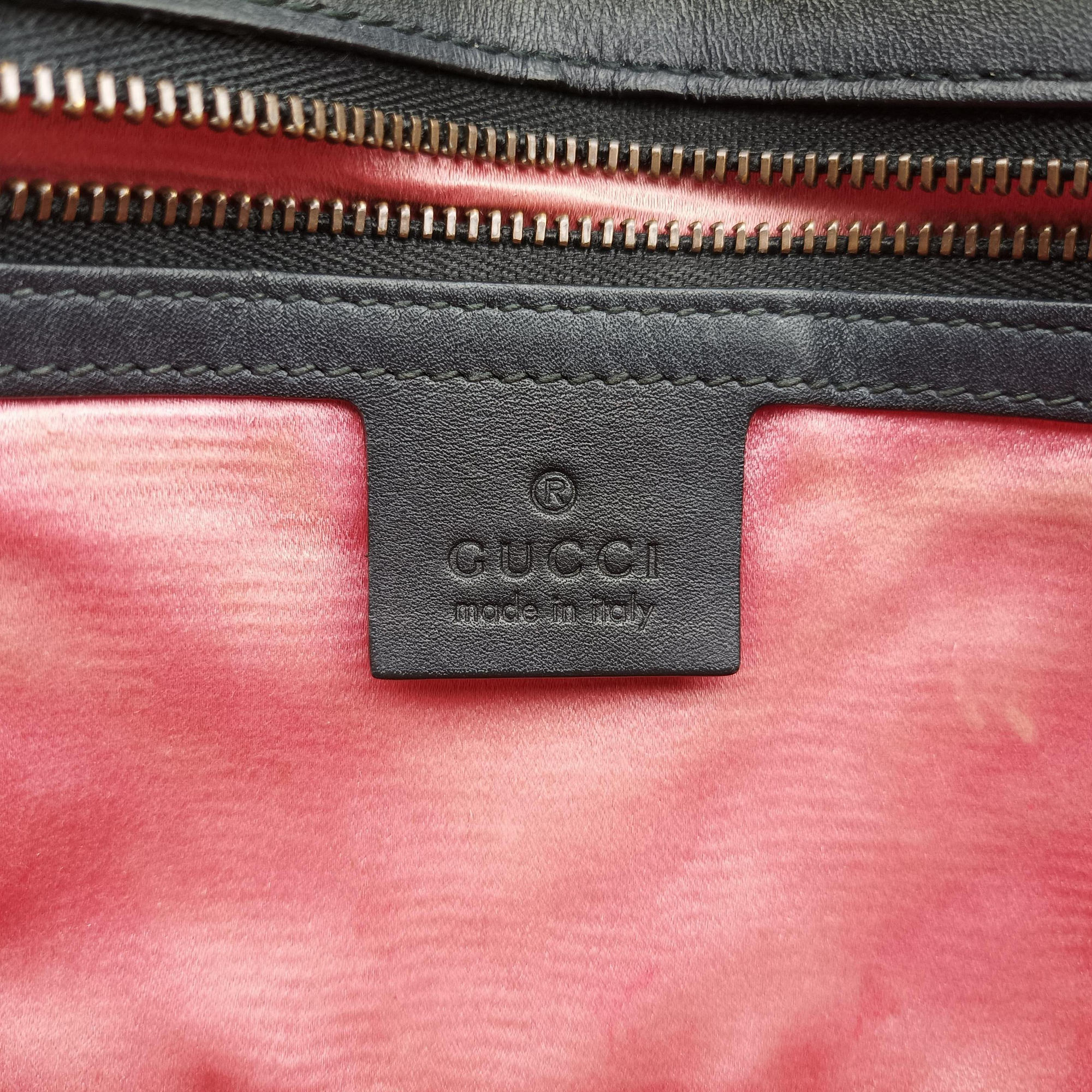 Secondhand Gucci GG Marmont Black velour 443497 shoulderbag | stylenewstar