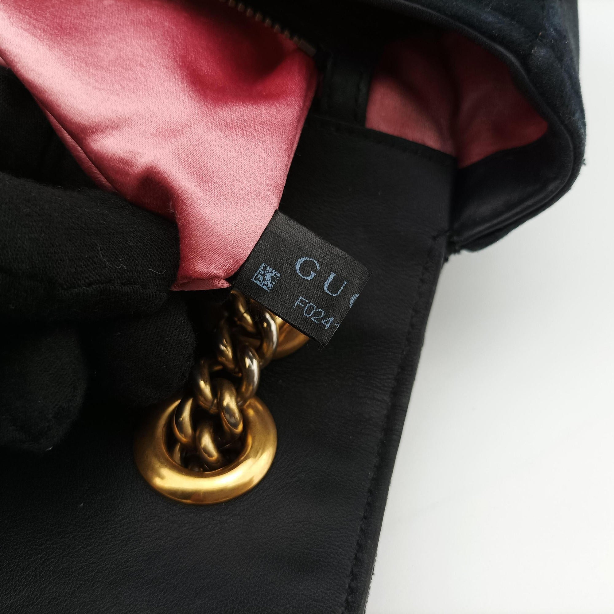 Secondhand Gucci GG Marmont Black velour 443497 shoulderbag | stylenewstar