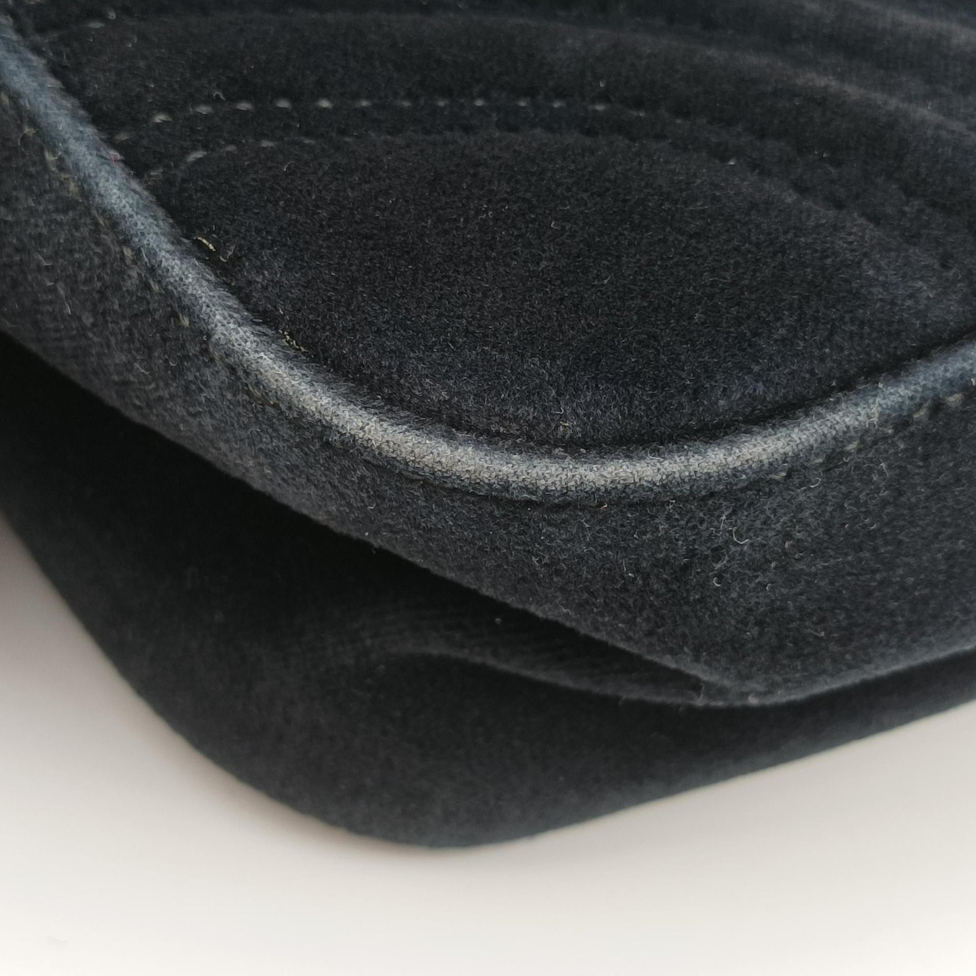 Secondhand Gucci GG Marmont Black velour 443497 shoulderbag | stylenewstar