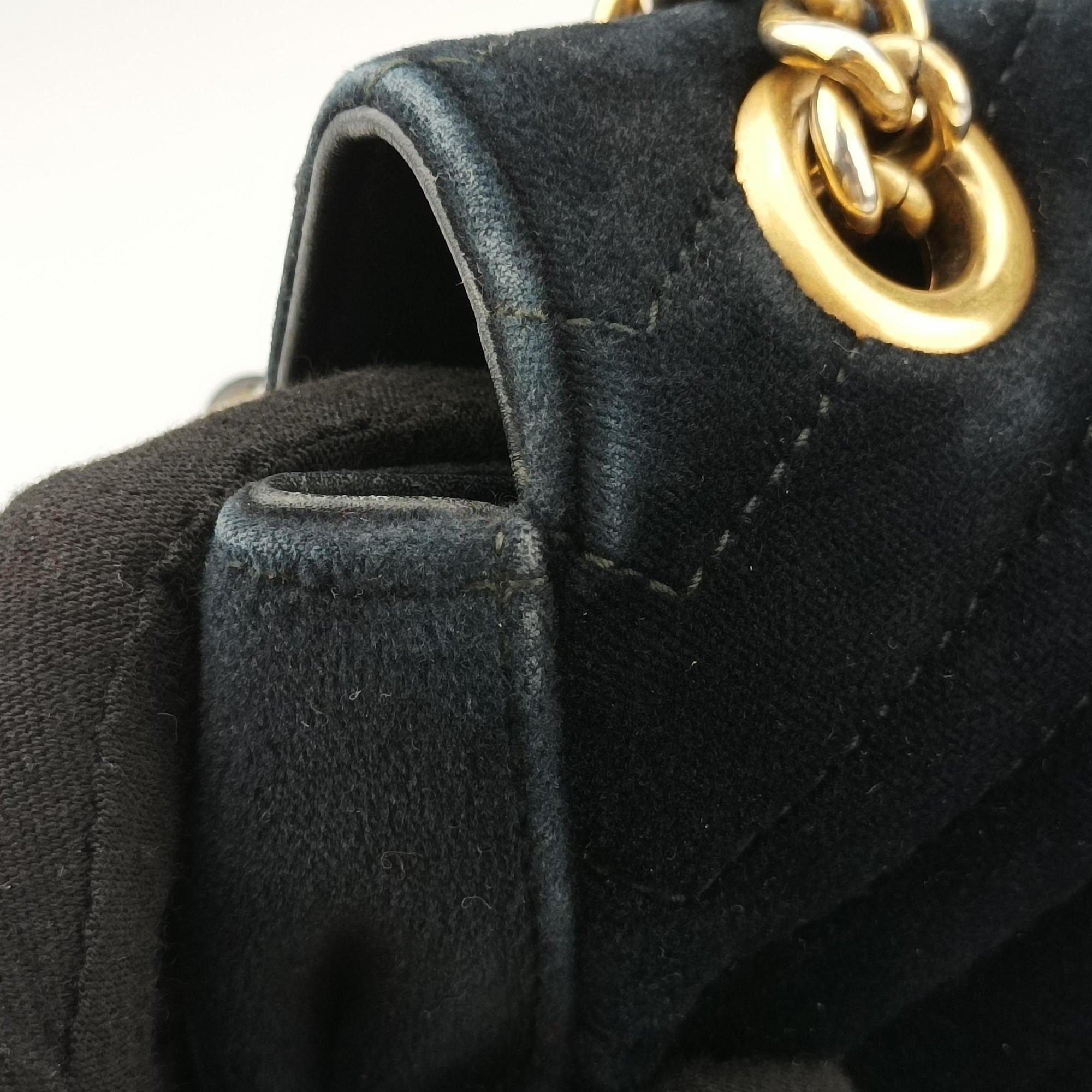 Secondhand Gucci GG Marmont Black velour 443497 shoulderbag | stylenewstar