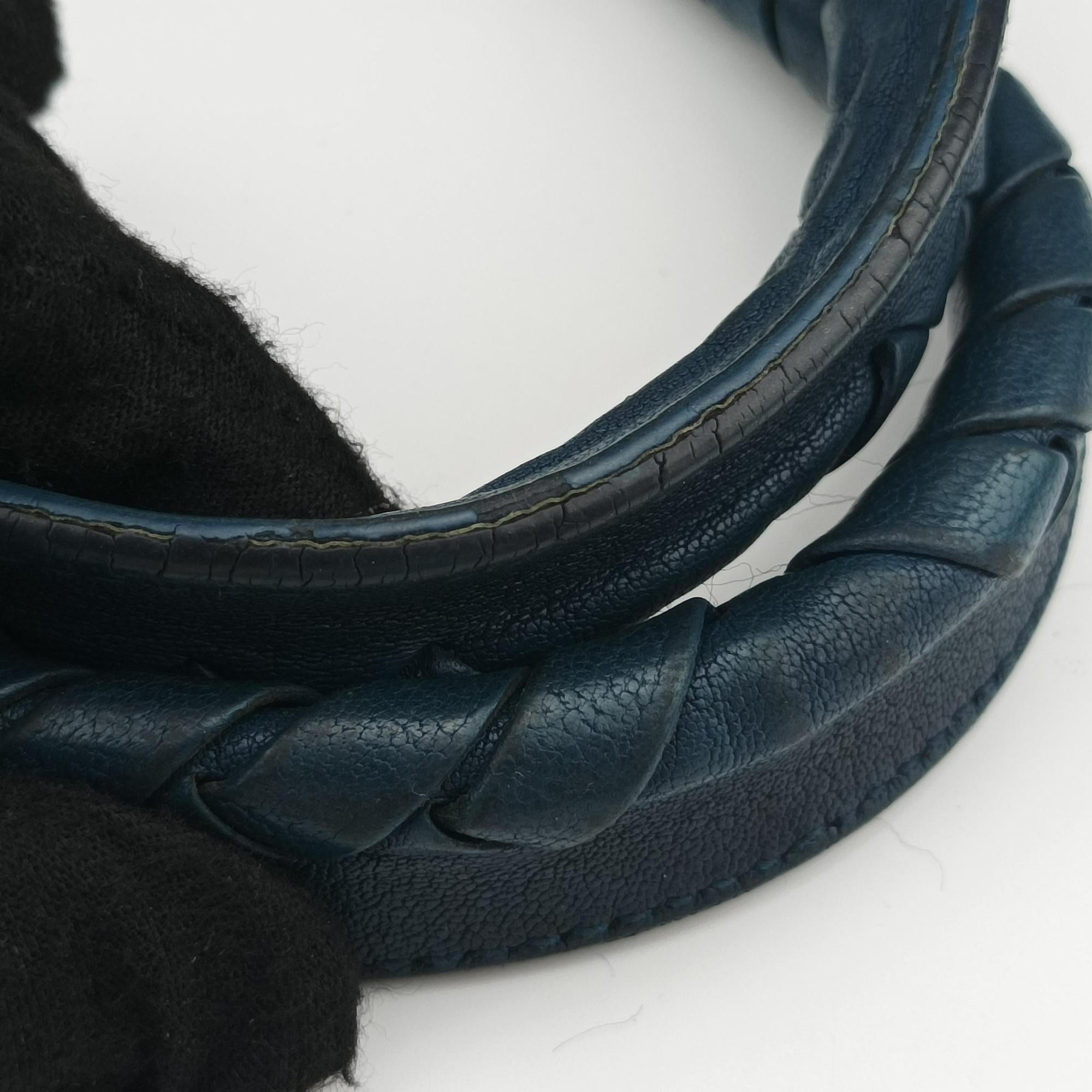 Pre-owned Bottega Veneta Intrecciato Black×Blue×Grey lambskin  shoulderbag | stylenewstar