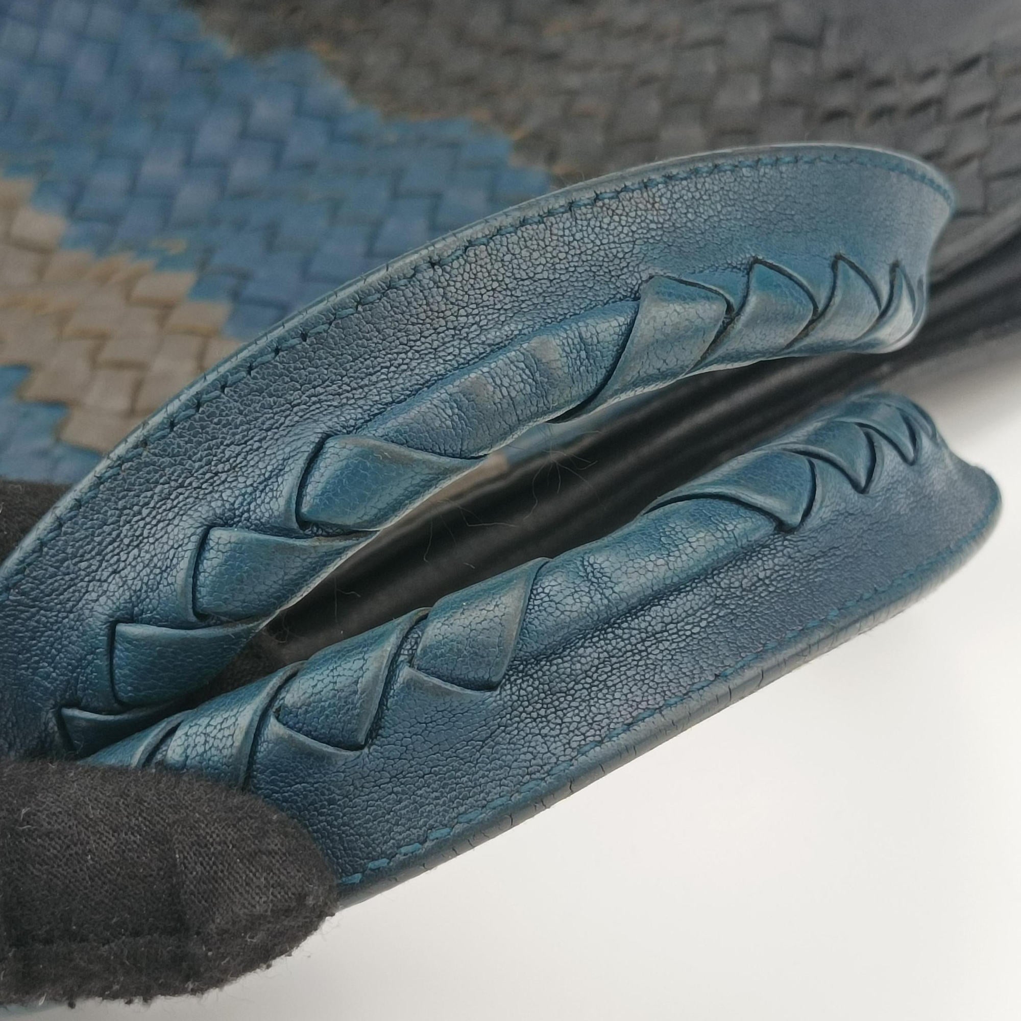 Pre-owned Bottega Veneta Intrecciato Black×Blue×Grey lambskin  shoulderbag | stylenewstar