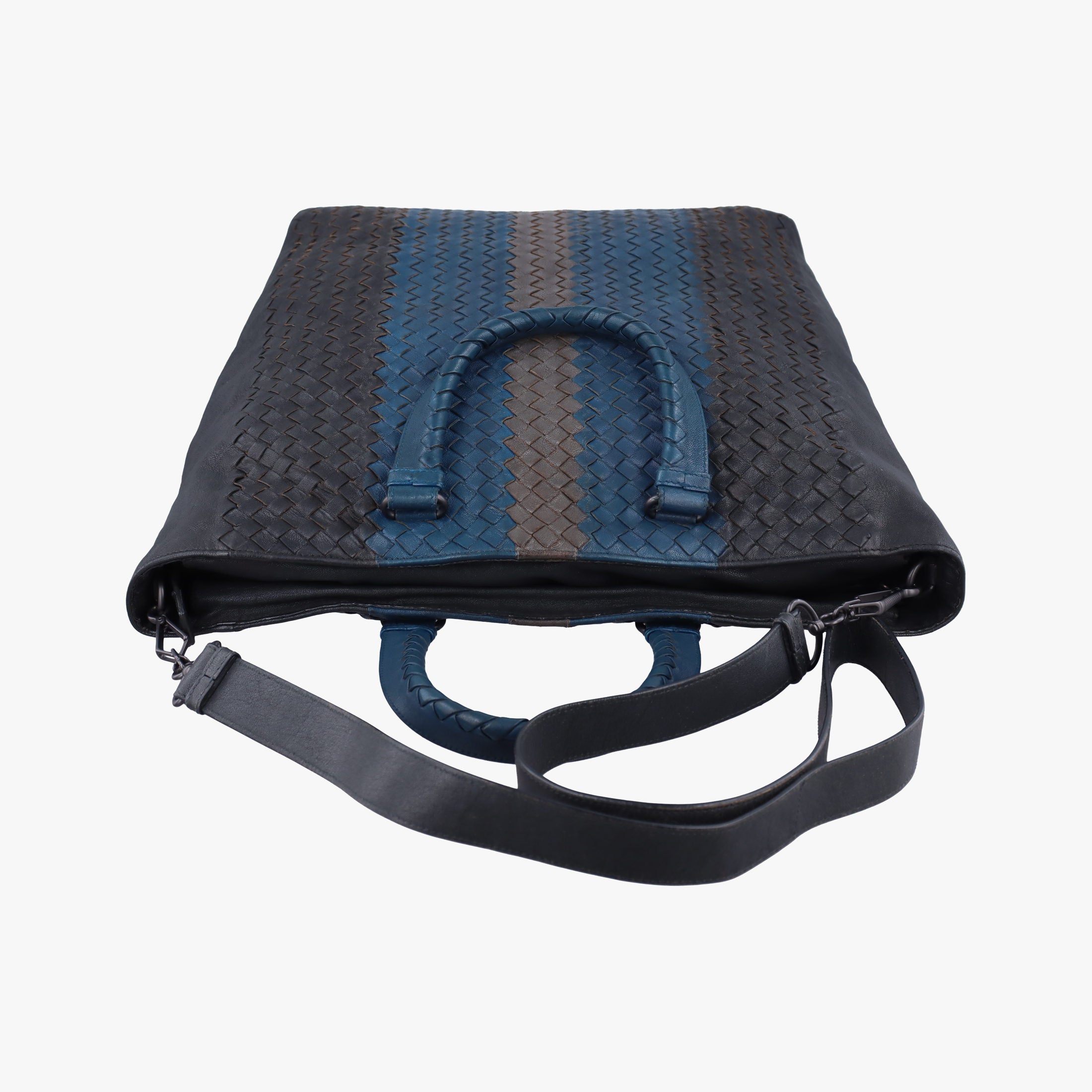 Pre-owned Bottega Veneta Intrecciato Black×Blue×Grey lambskin  shoulderbag | stylenewstar